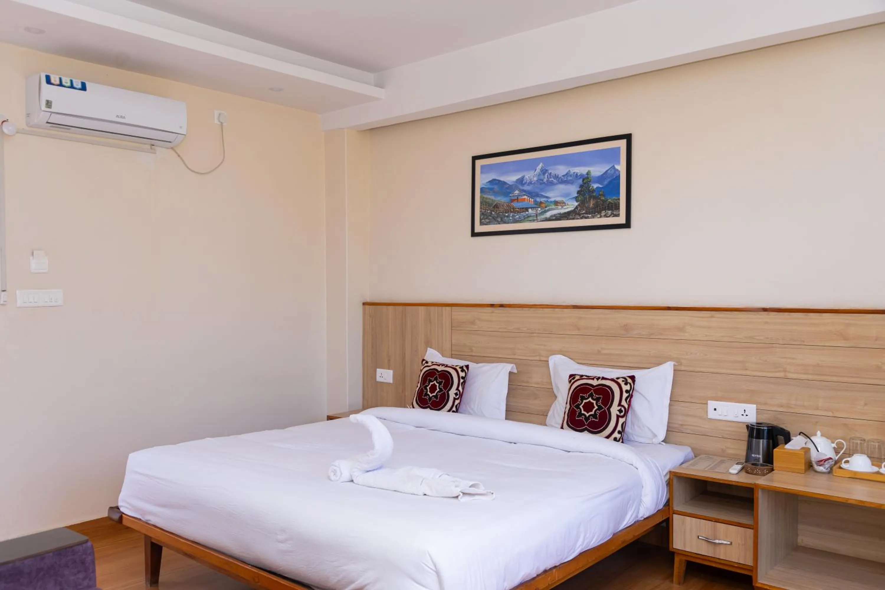 Bed in Samiyog Tourist Resort