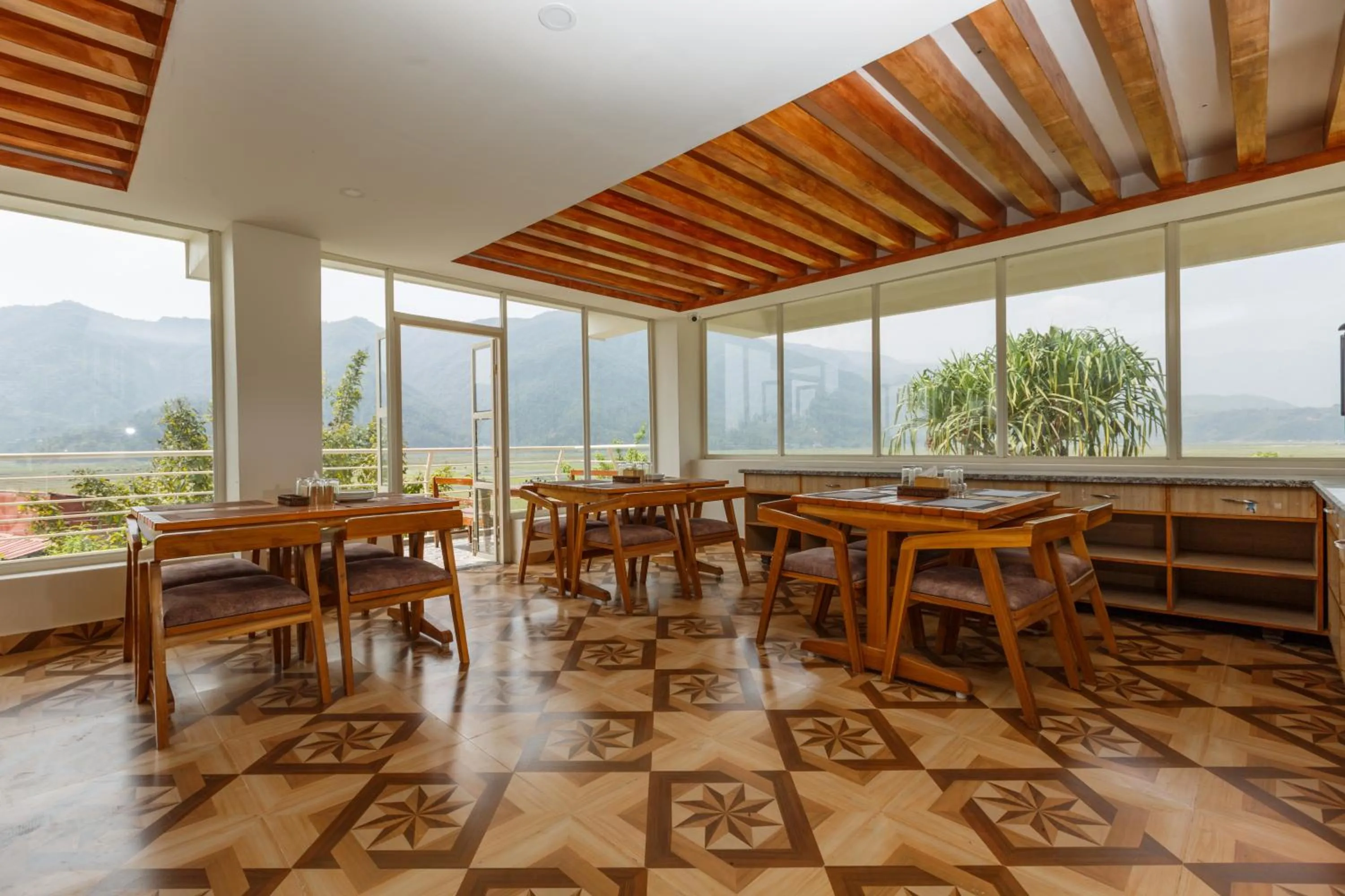 Restaurant/places to eat in Samiyog Tourist Resort