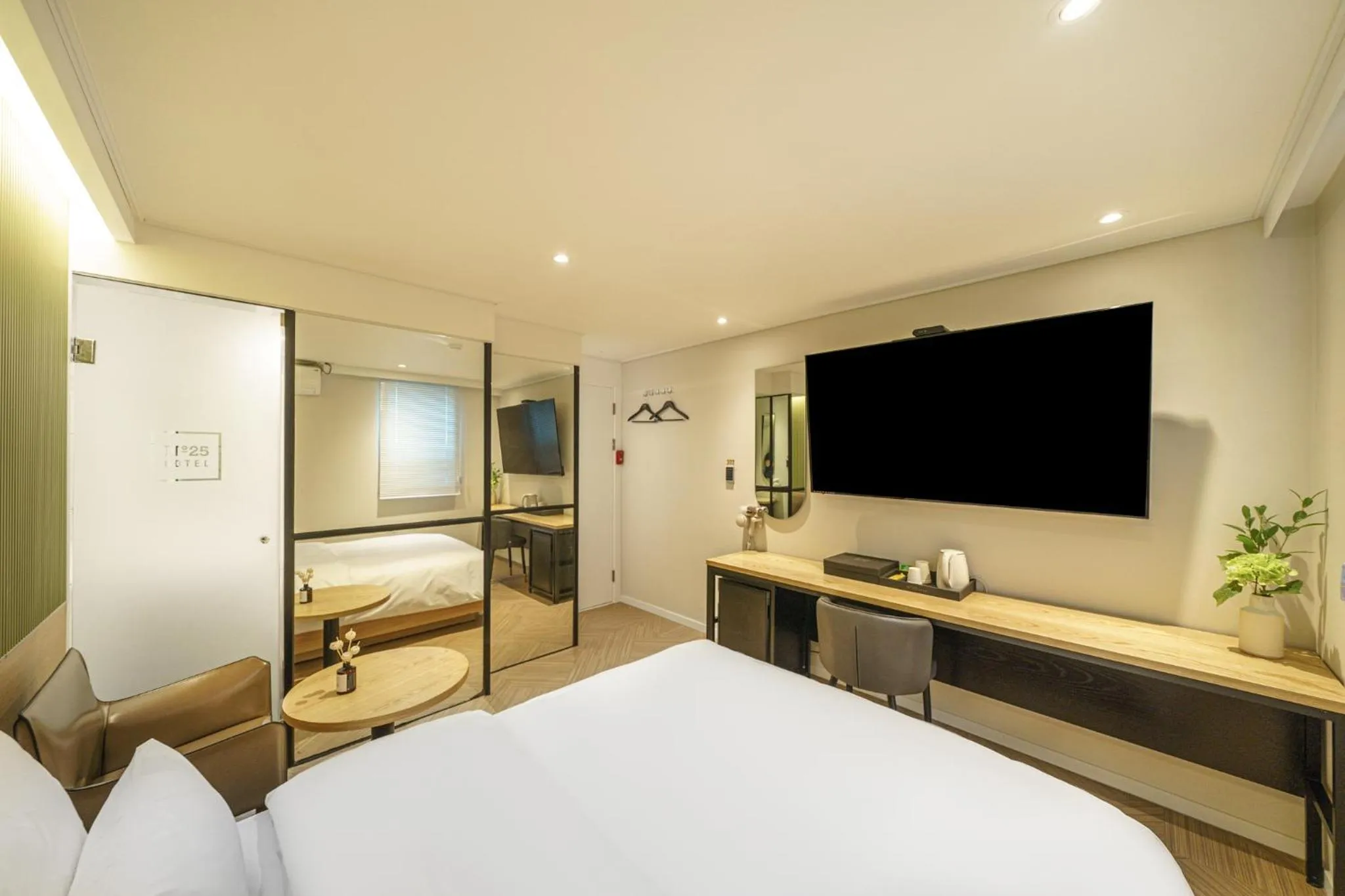 Bedroom, Bed in No 25 Hotel Dongam Branch