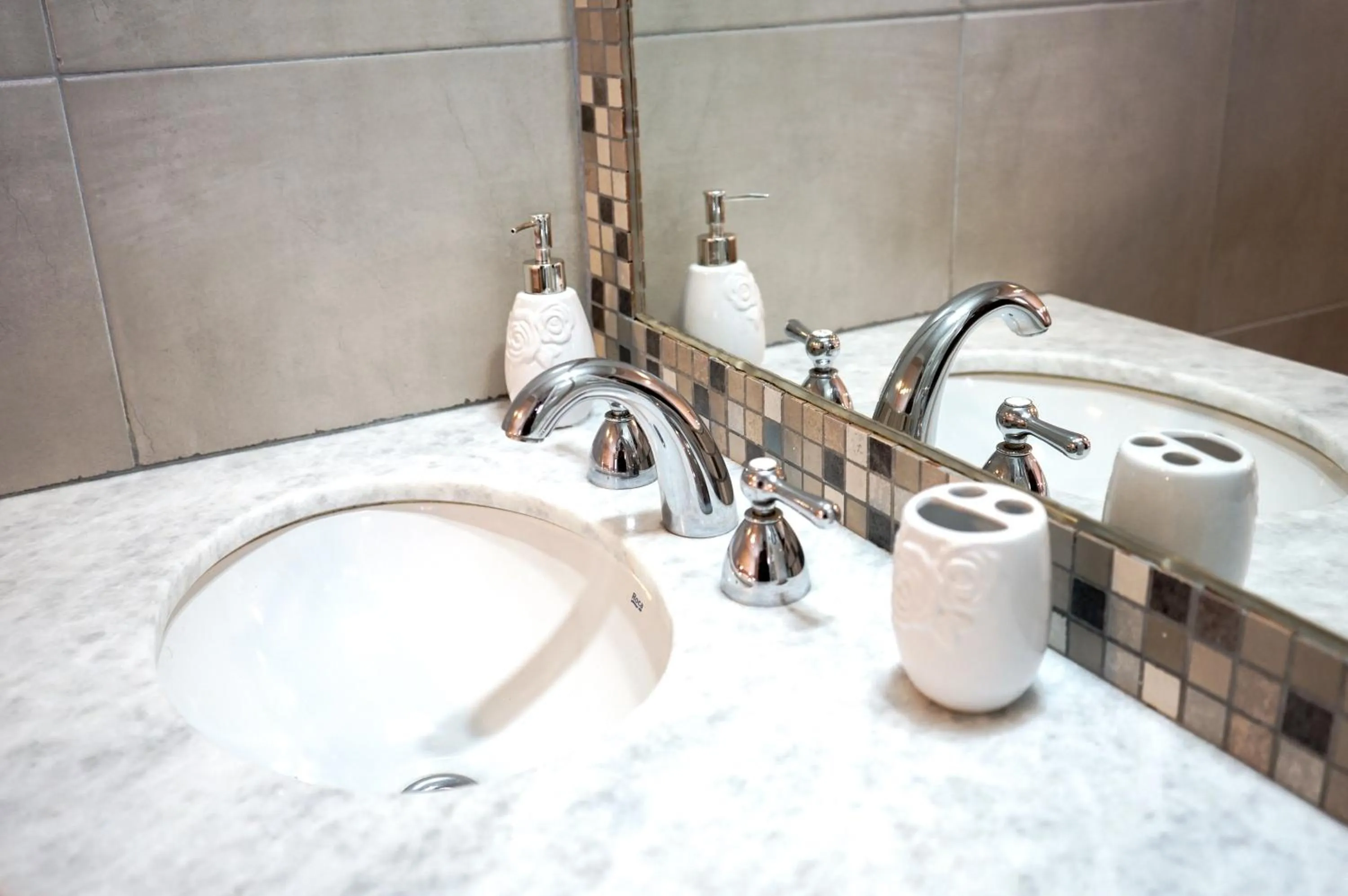 Decorative detail in GS Hotel