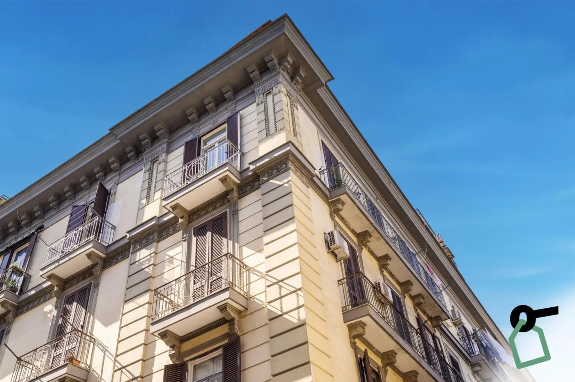 Property building in Hotiday Room Collection - Napoli Sant'Arcangelo