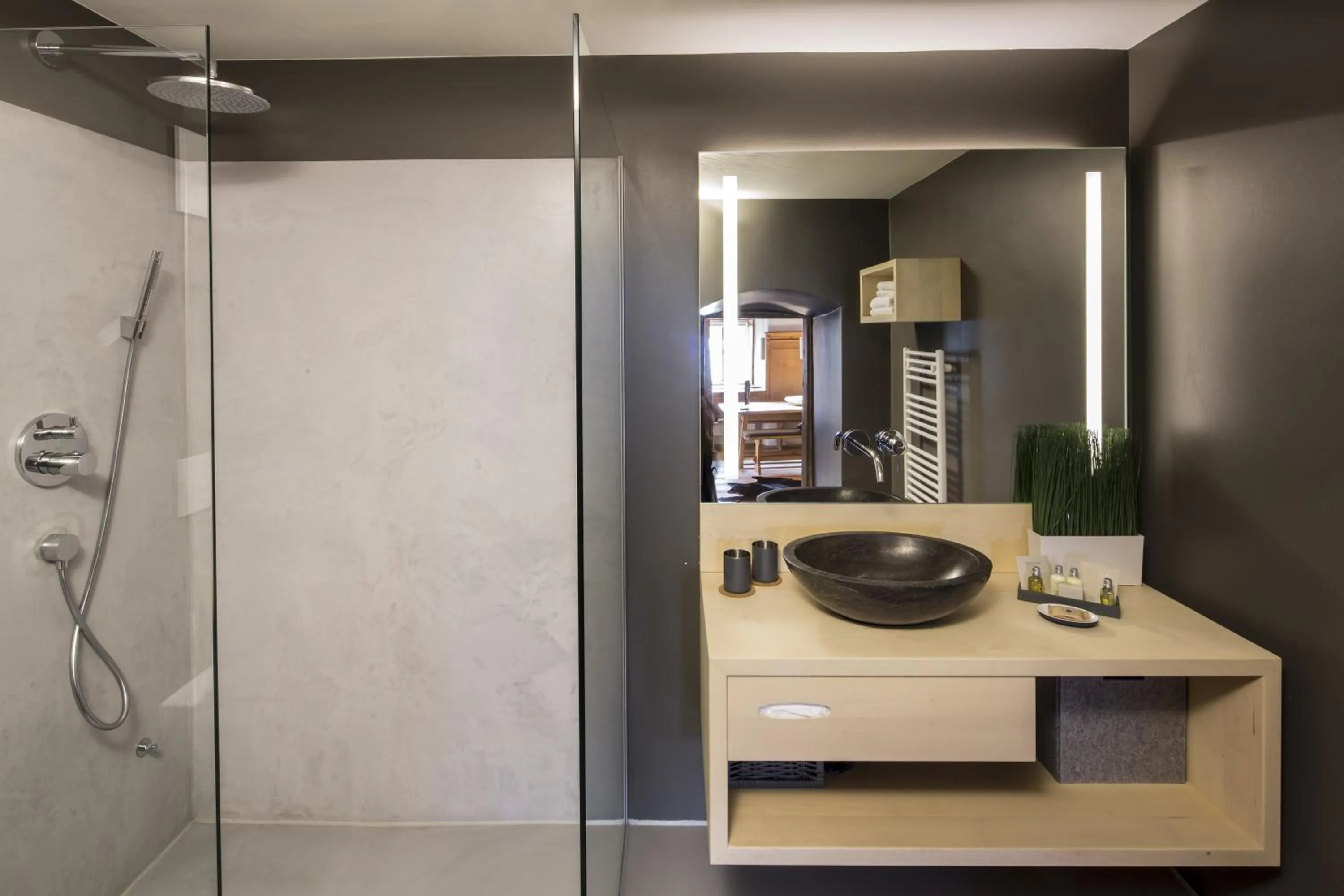 Photo of the whole room in Hallstatt Hideaway - Adults only