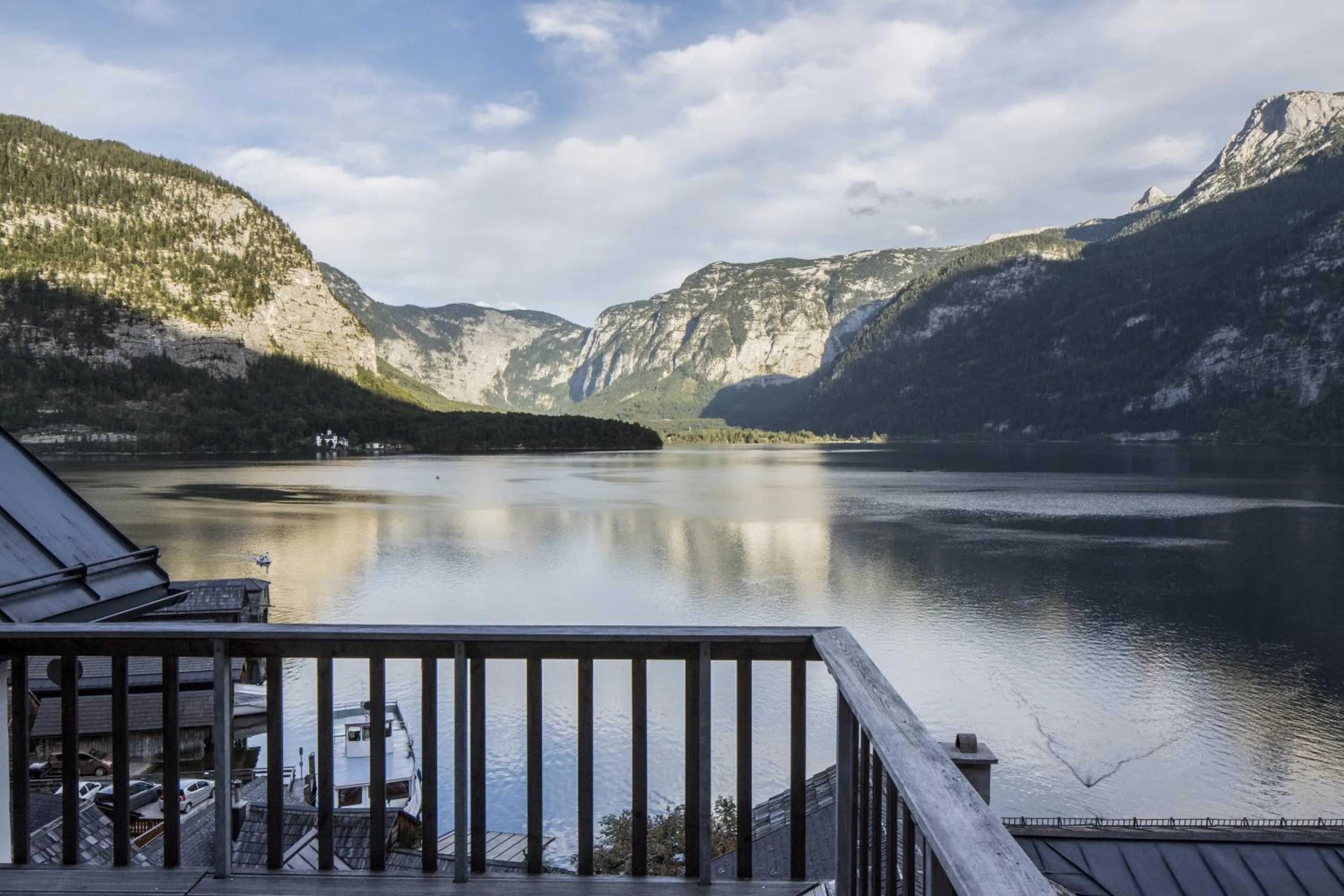 Lake view in Hallstatt Hideaway - Adults only
