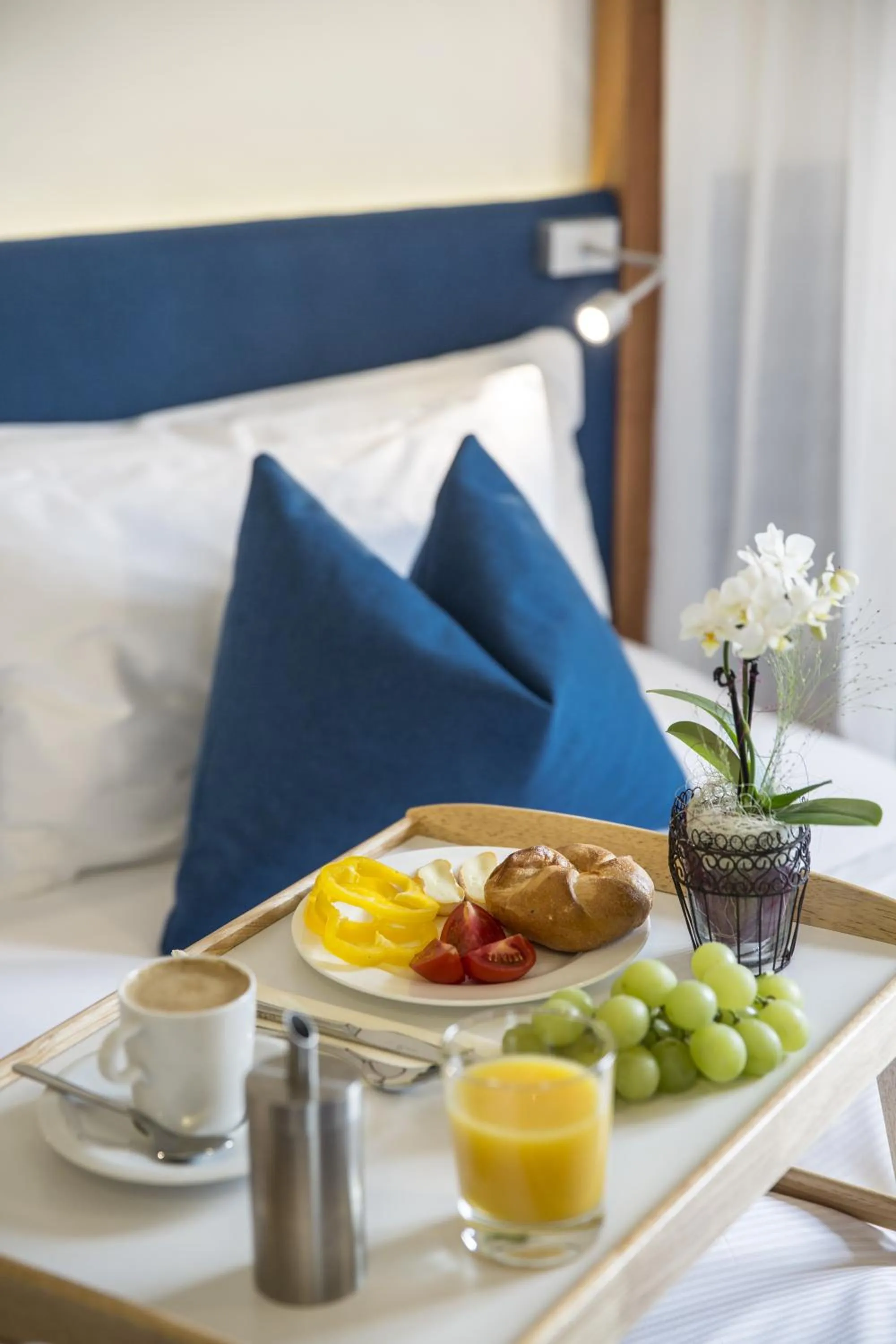 Breakfast, Bed in Hallstatt Hideaway - Adults only