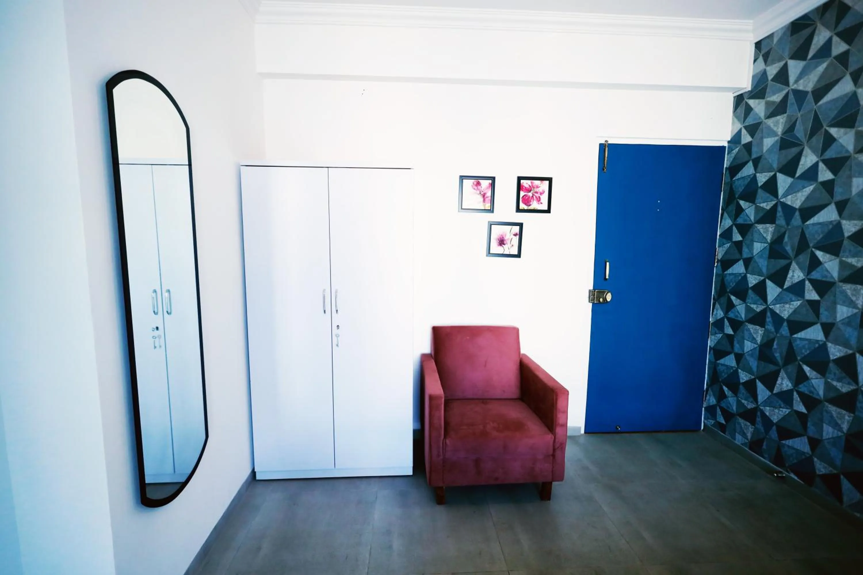 wardrobe in Asta by Avim