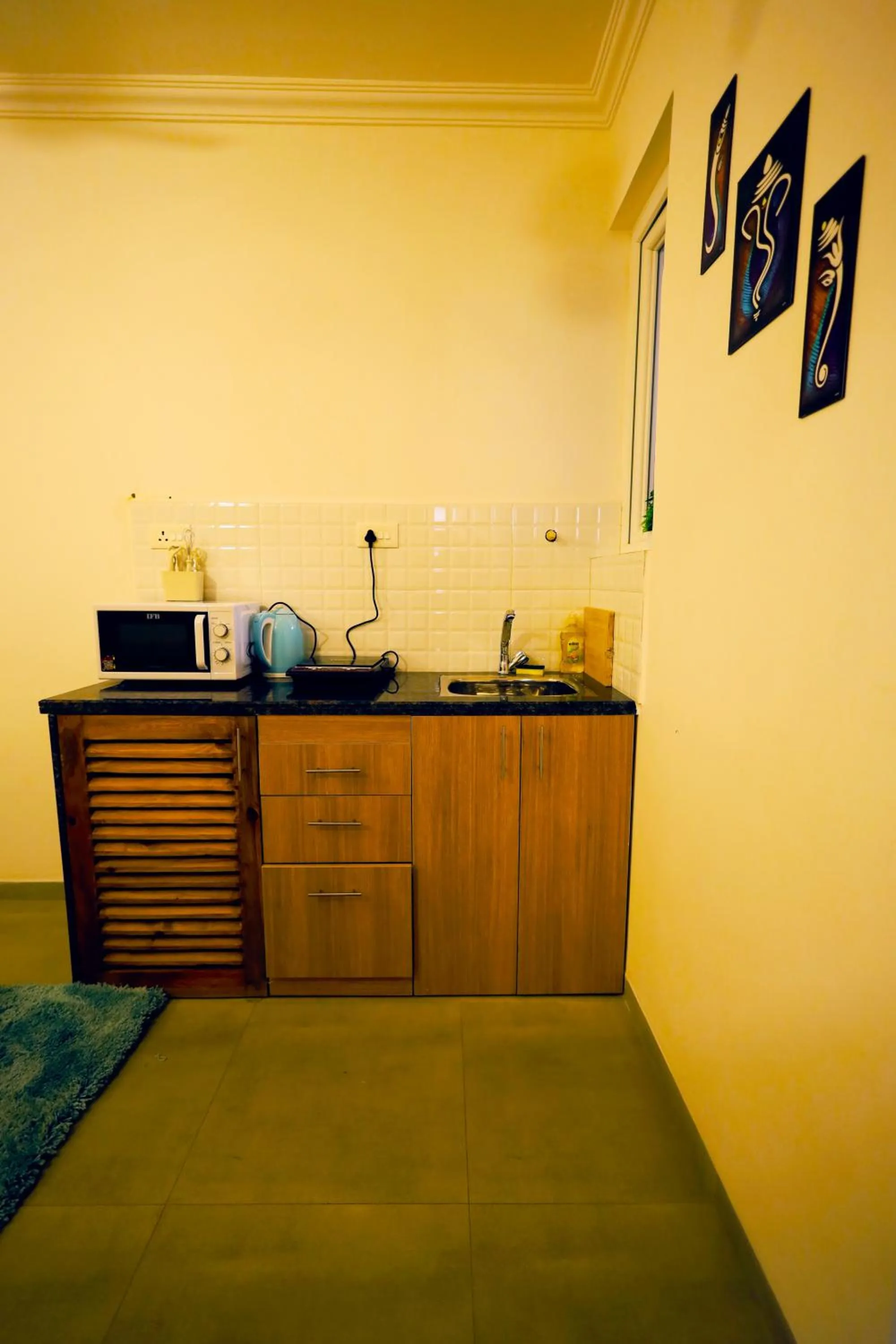 Kitchen or kitchenette in Asta by Avim