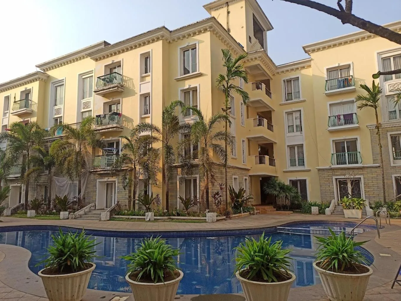 Property building in Asta by Avim