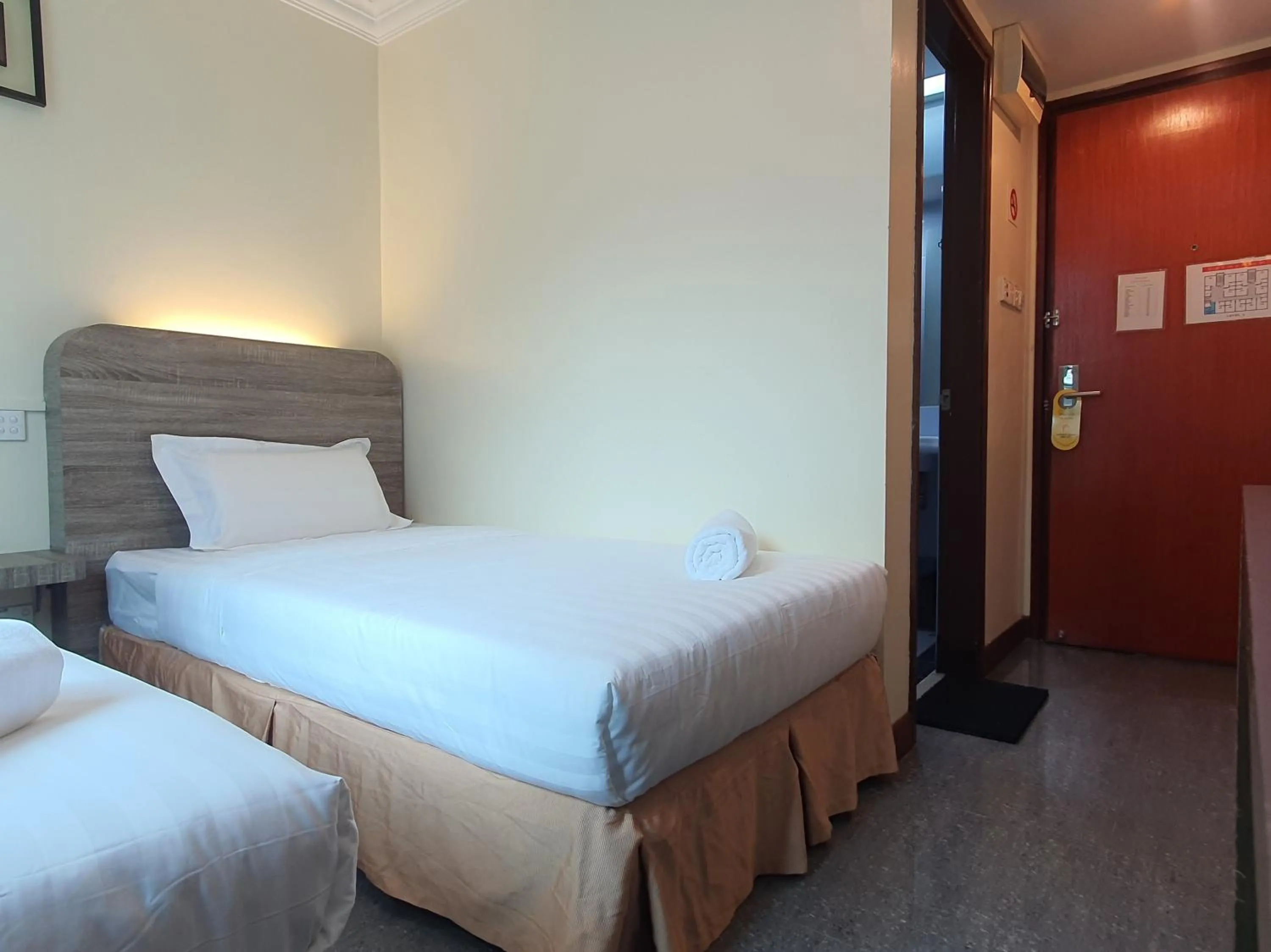 Bedroom, Bed in Capital O 90939 Sandakan Central Hotel