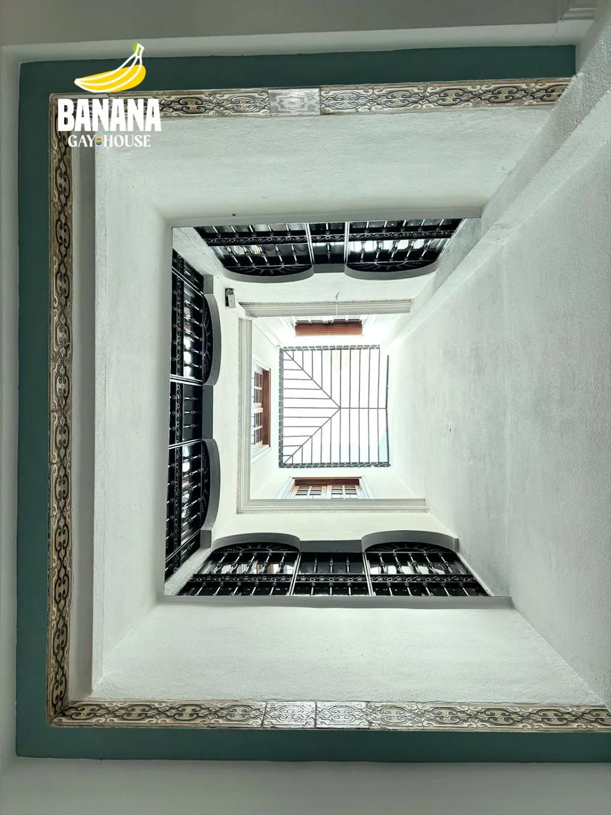 Property building in Banana Gay House - Only Men