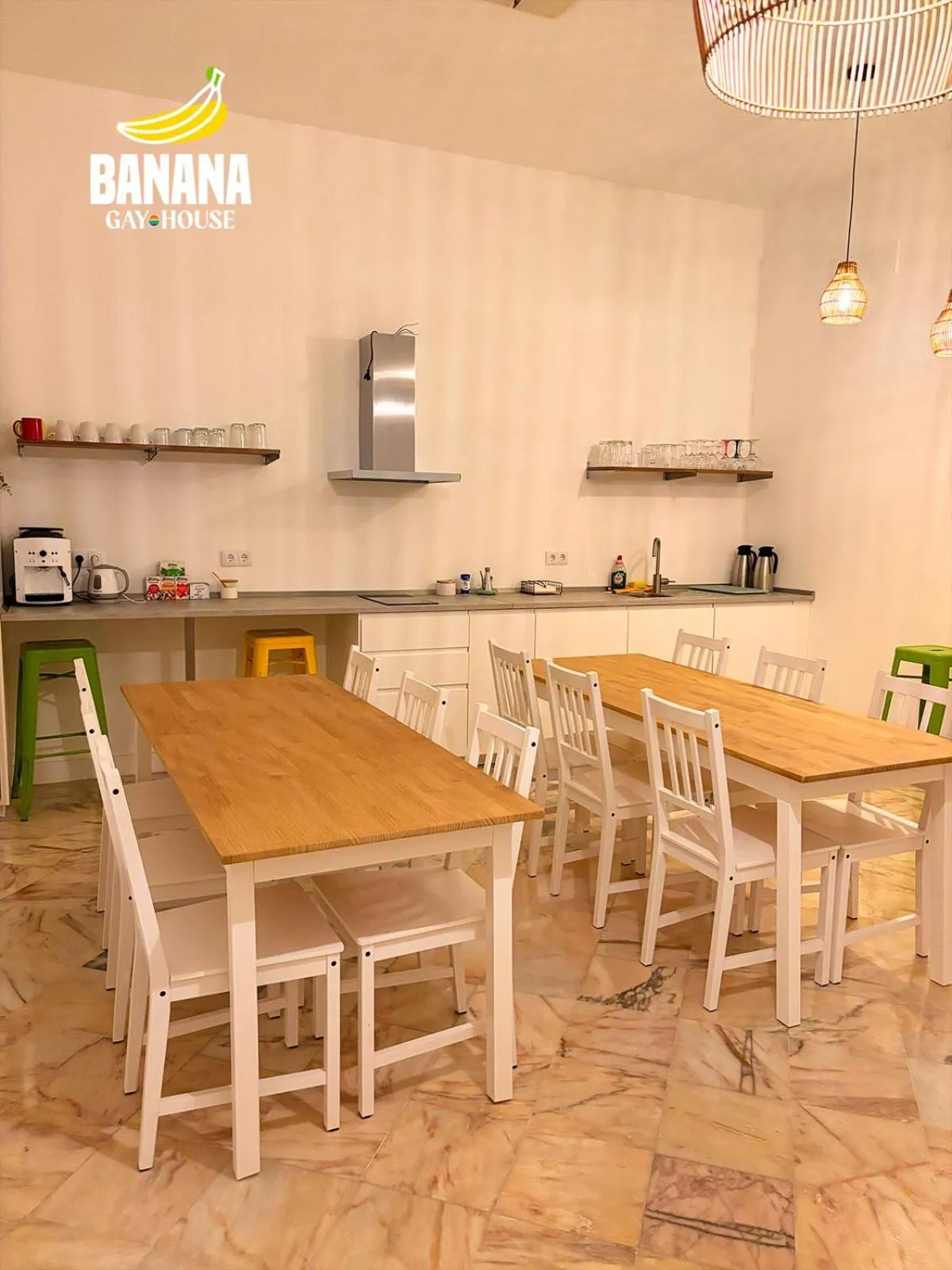 Communal kitchen in Banana Gay House - Only Men