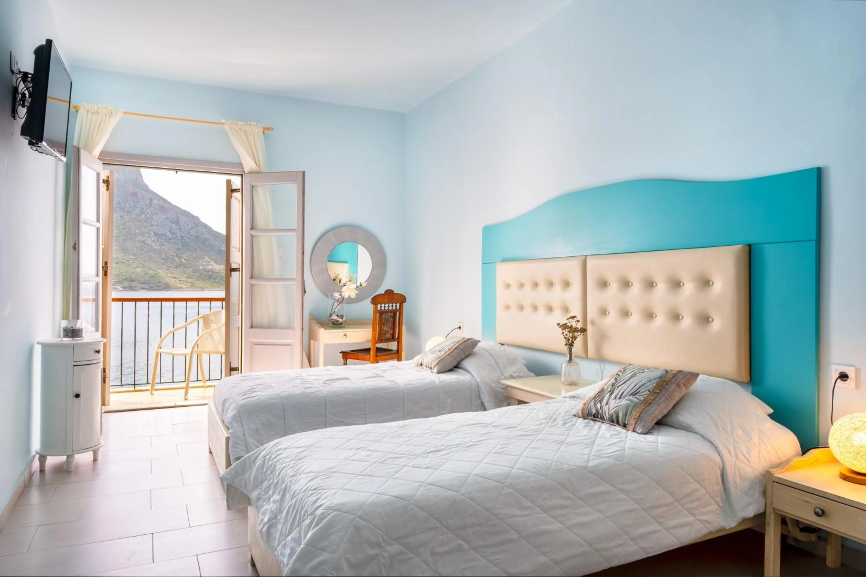 Bed in MasouriBlu Boutique Hotel