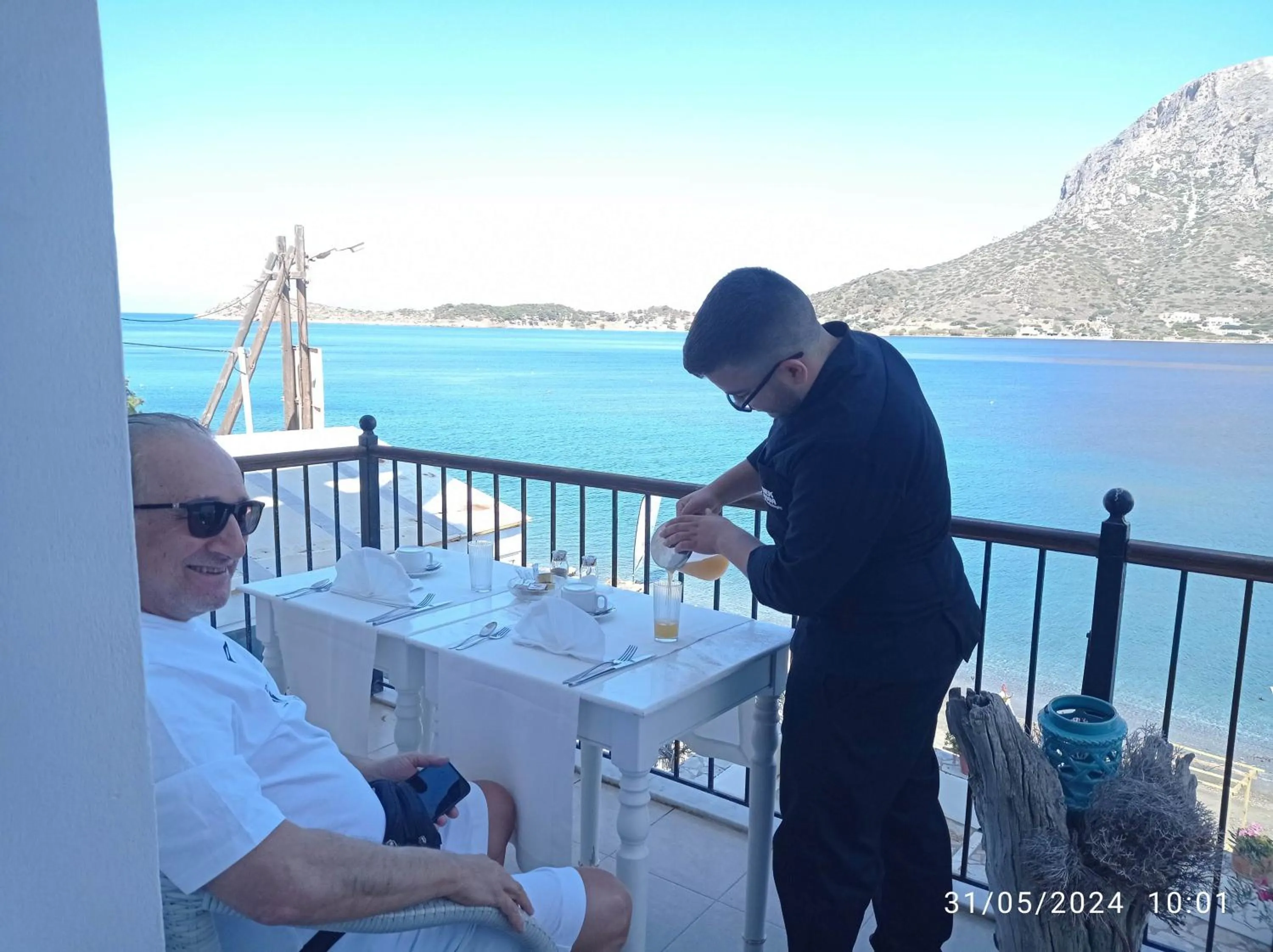 Breakfast in MasouriBlu Boutique Hotel