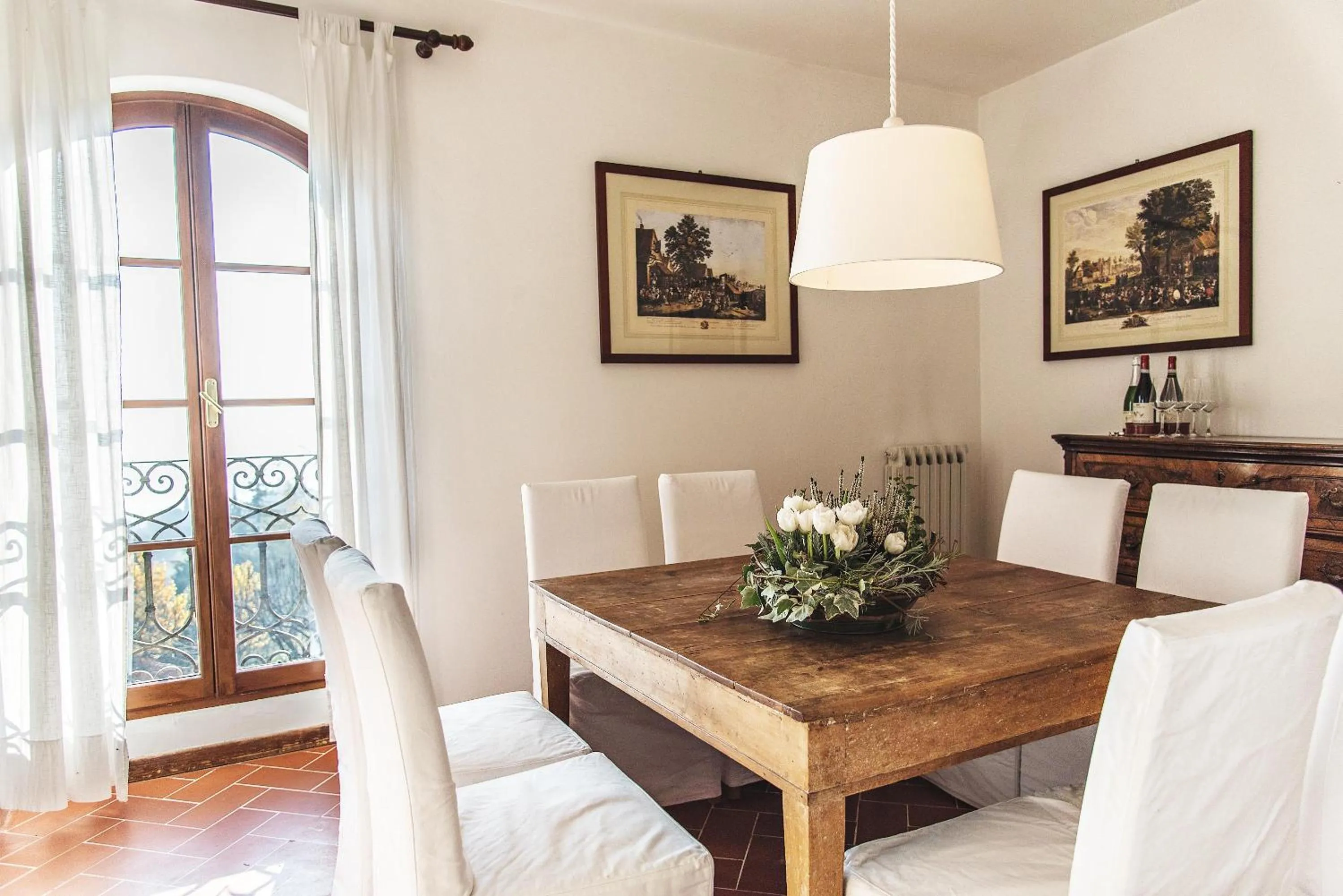 Dining area in Collina di Verona Borgo San Mattia