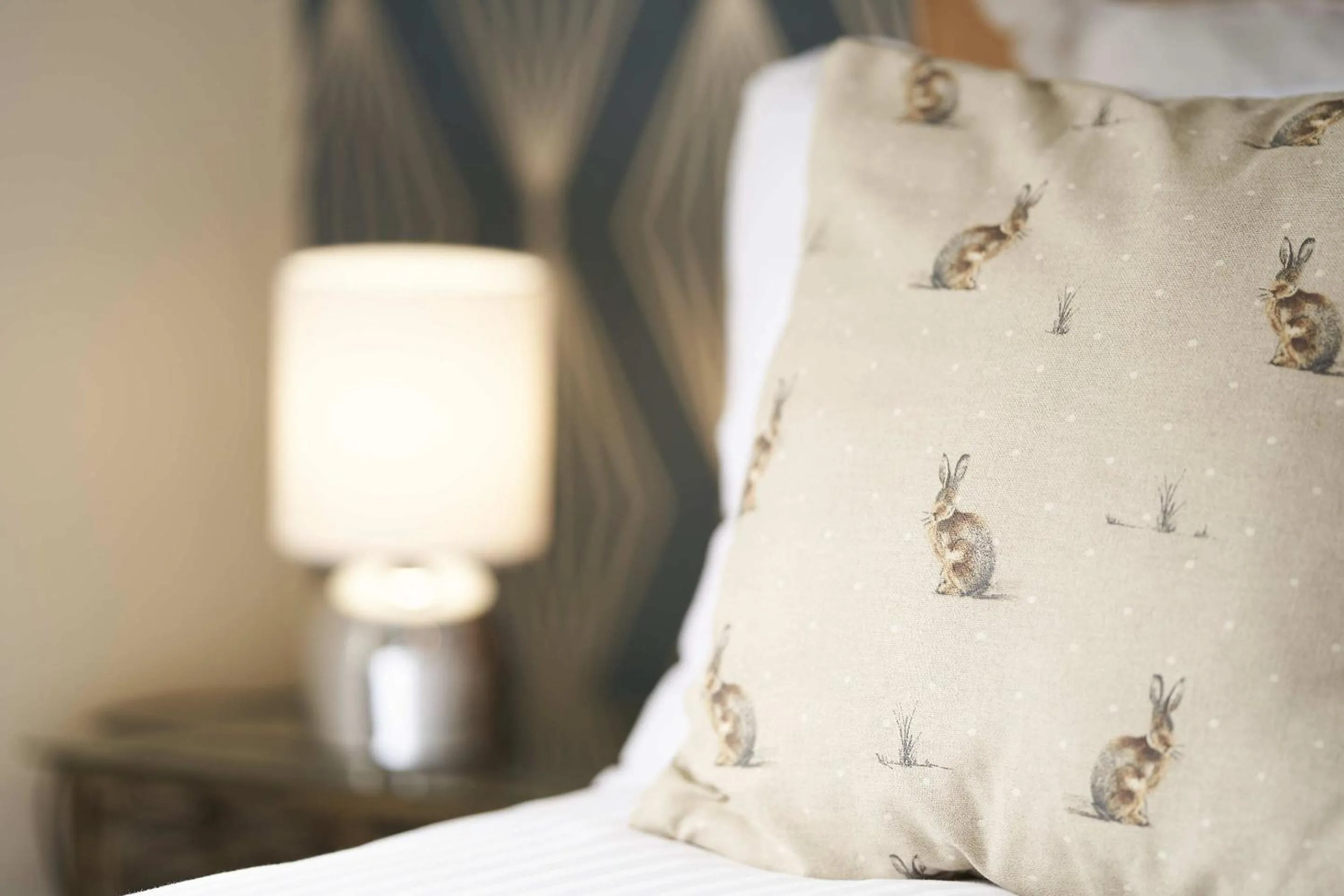 Bedroom, Bed in The White Hart Hotel