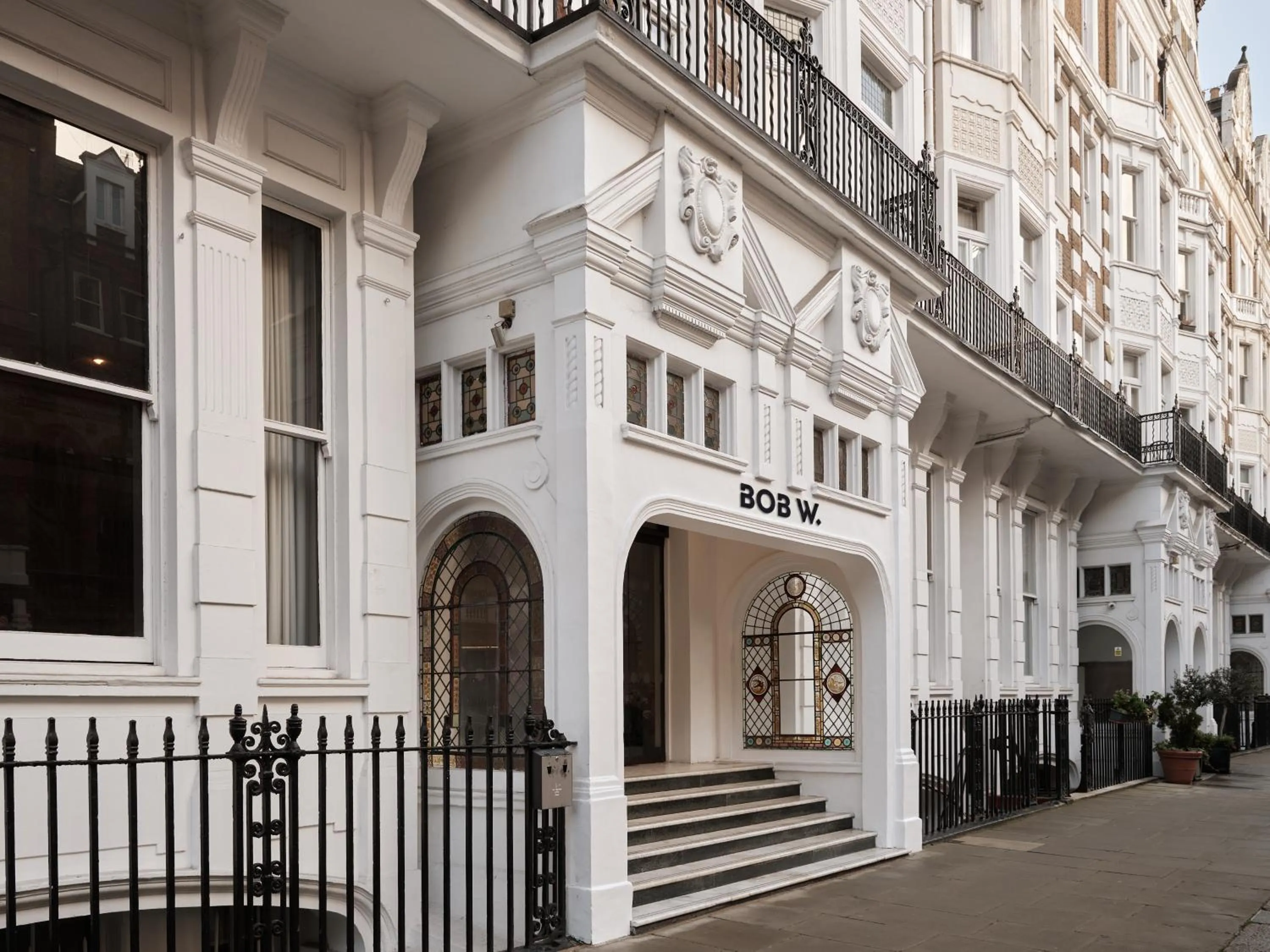 Property building in Bob W London Kensington