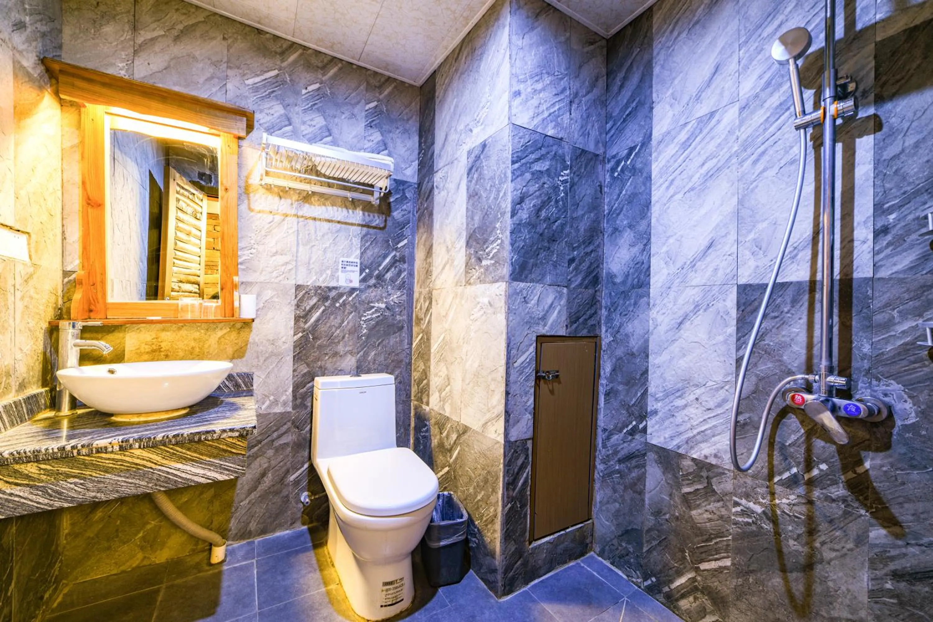 Shower in Destination Youth Hostel