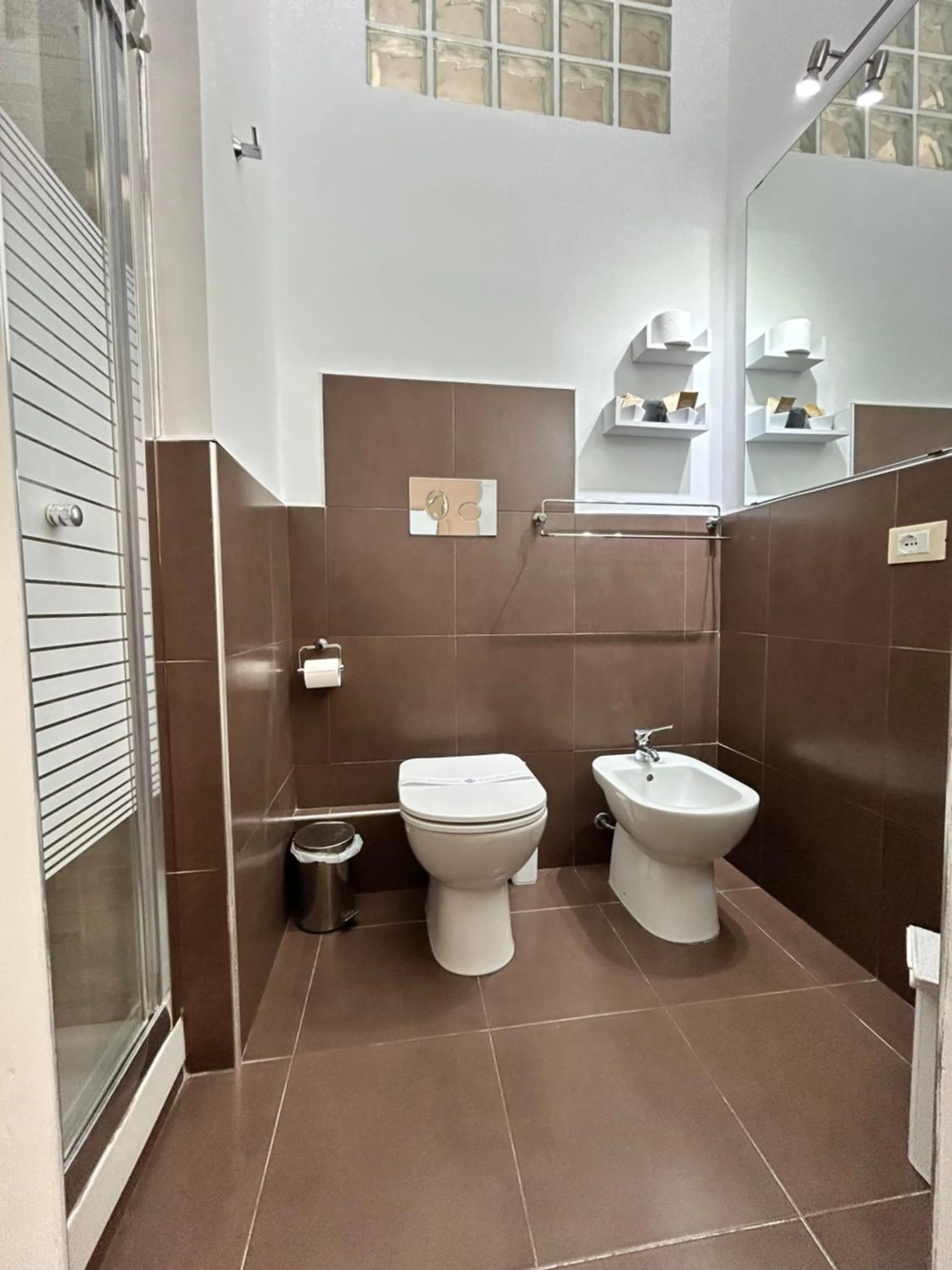 Shower in B&B Paolo e Mariella