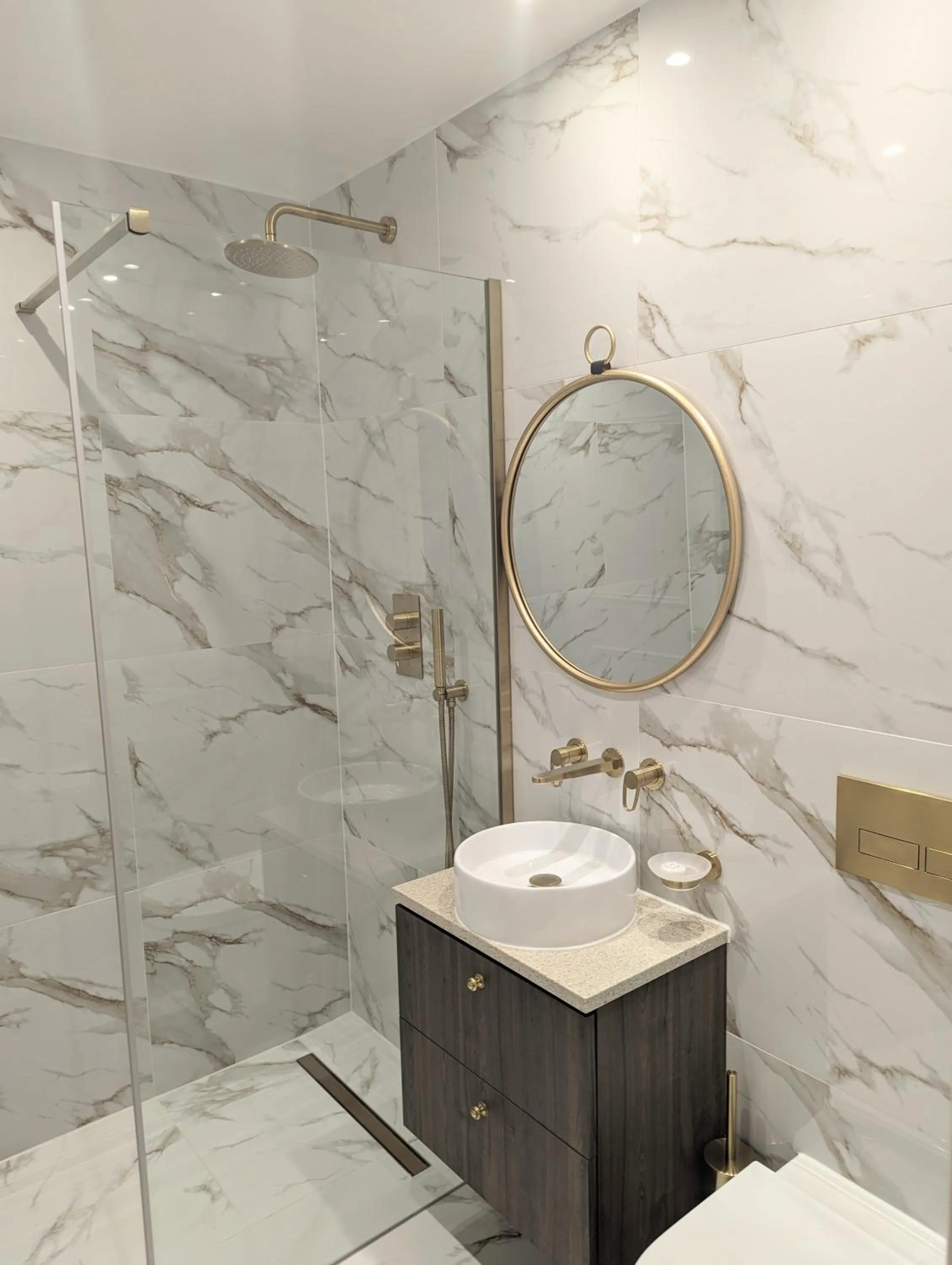 Bathroom in Twenty Nevern Square Hotel