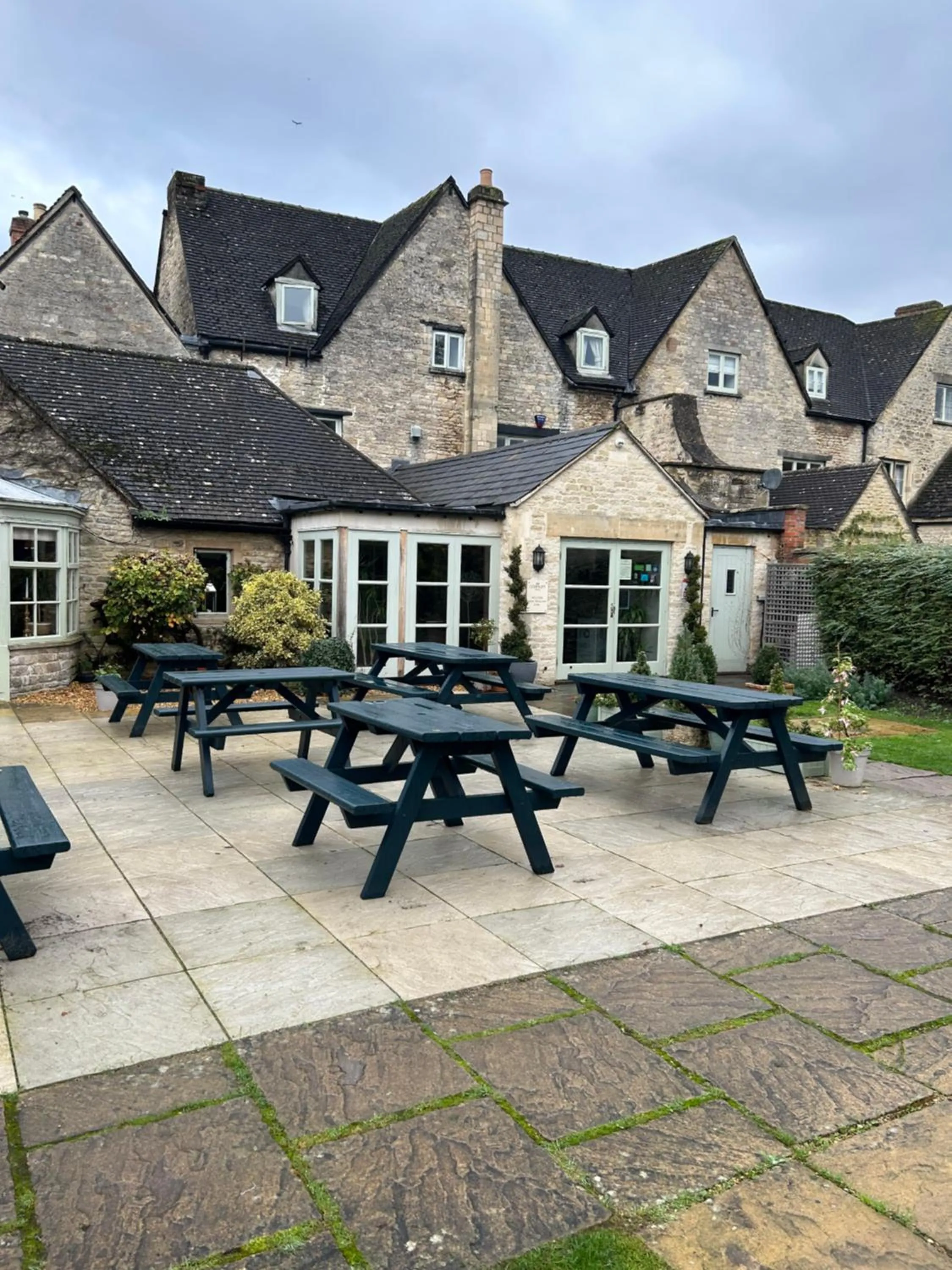 Corinium Hotel & Restaurant