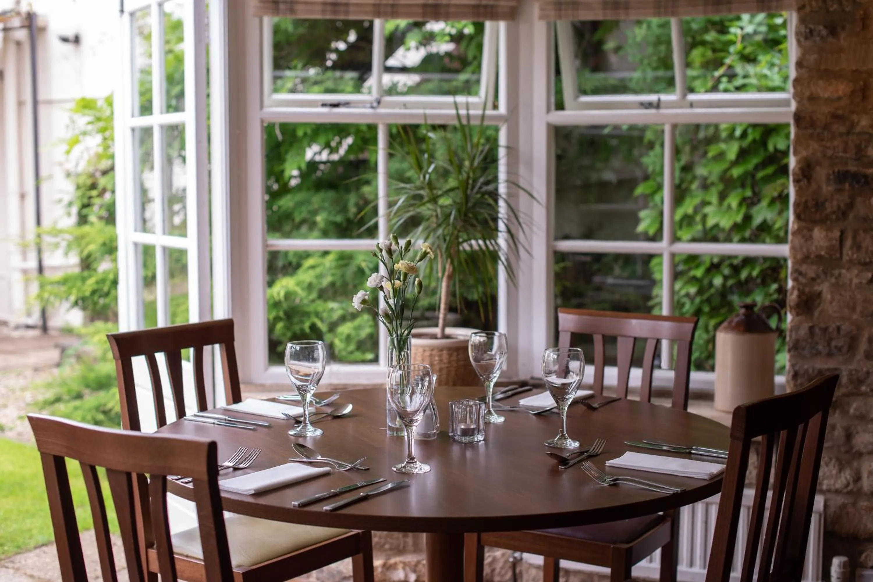 Corinium Hotel & Restaurant