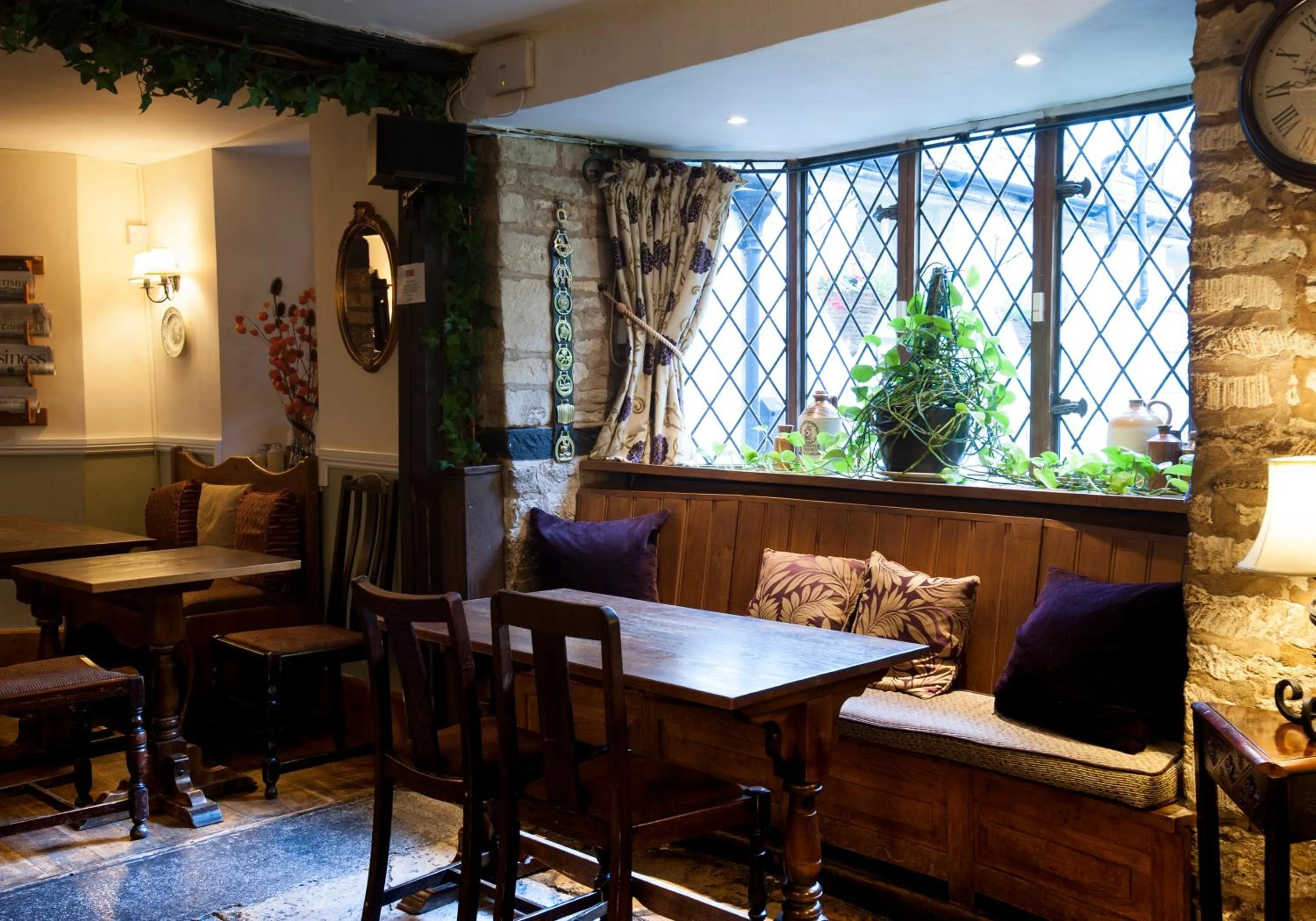 Lounge or bar in Corinium Hotel & Restaurant