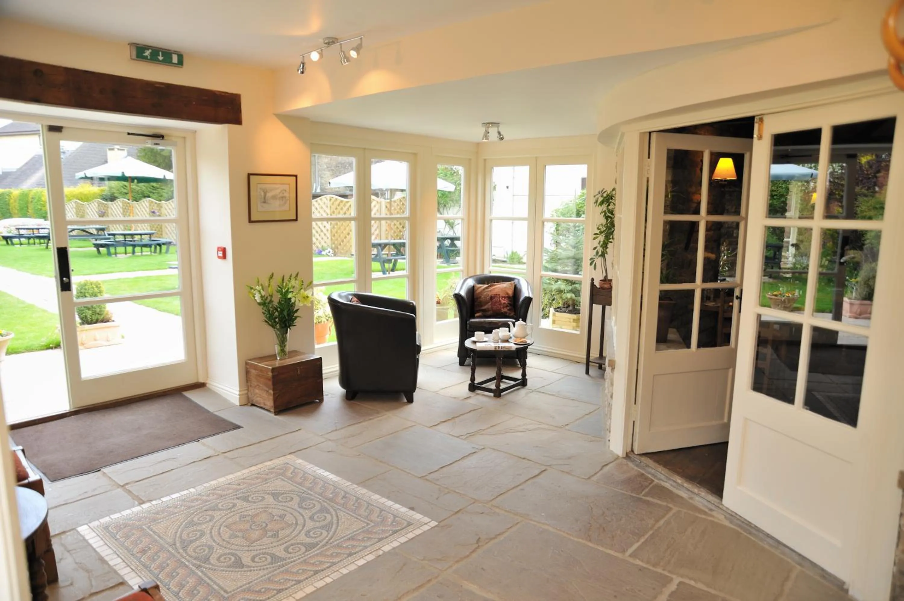 Lobby or reception in Corinium Hotel & Restaurant