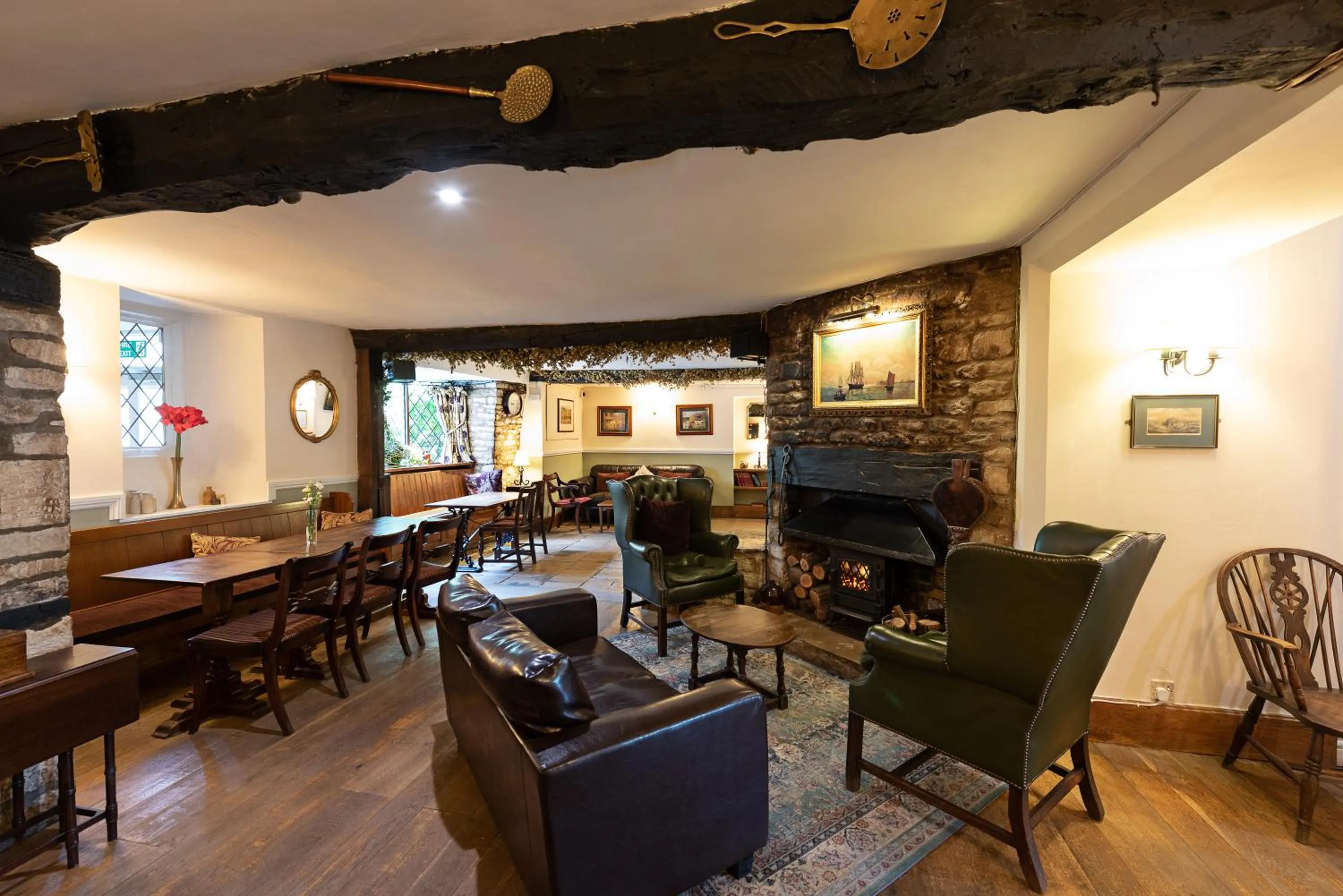 Corinium Hotel & Restaurant