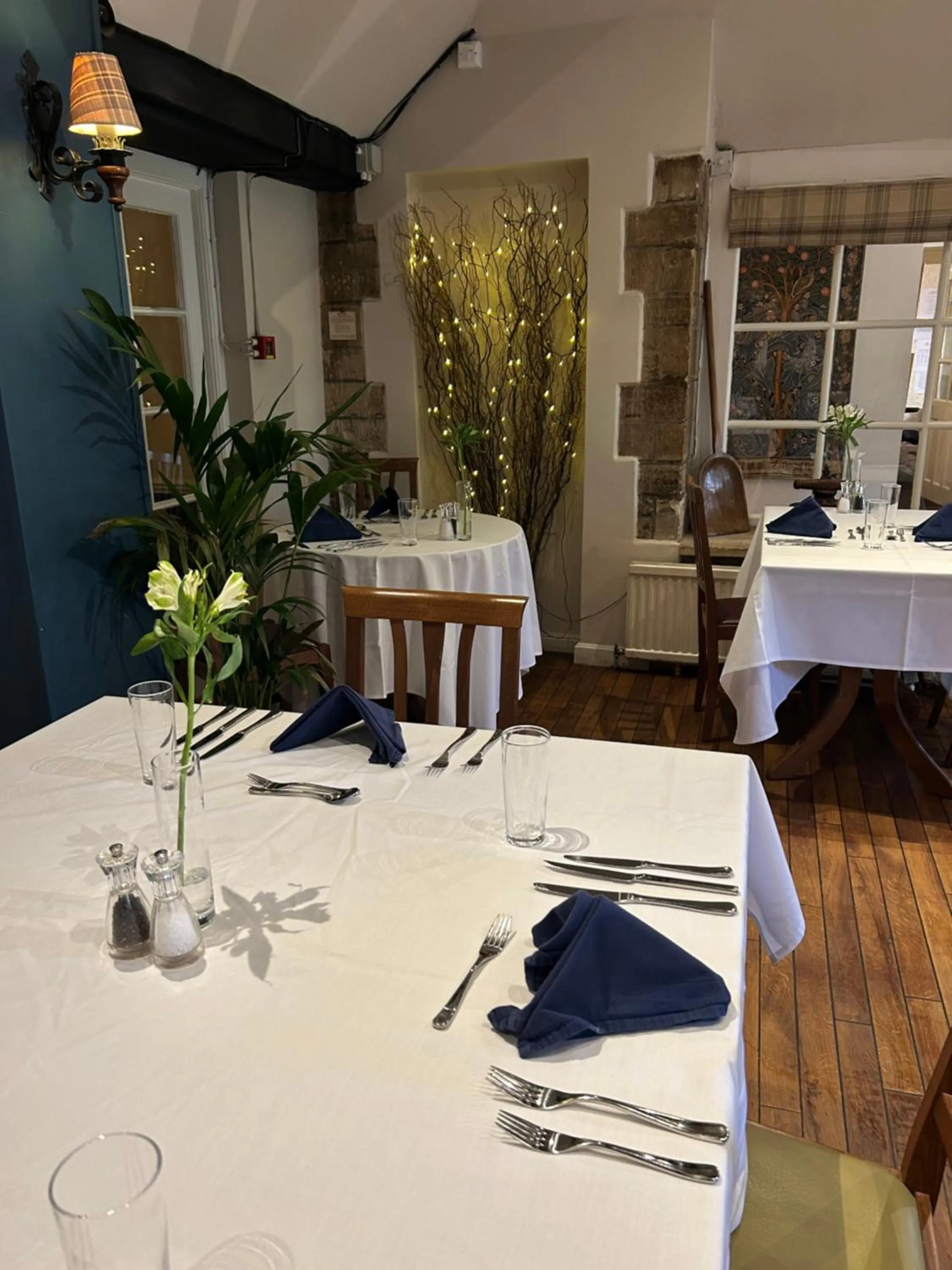 Corinium Hotel & Restaurant