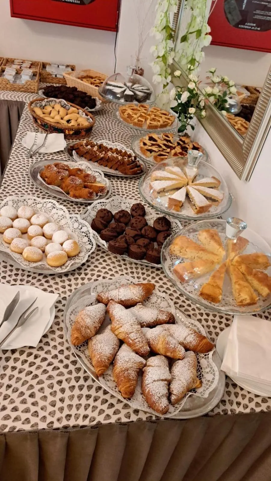 Breakfast in Hotel Napoleon