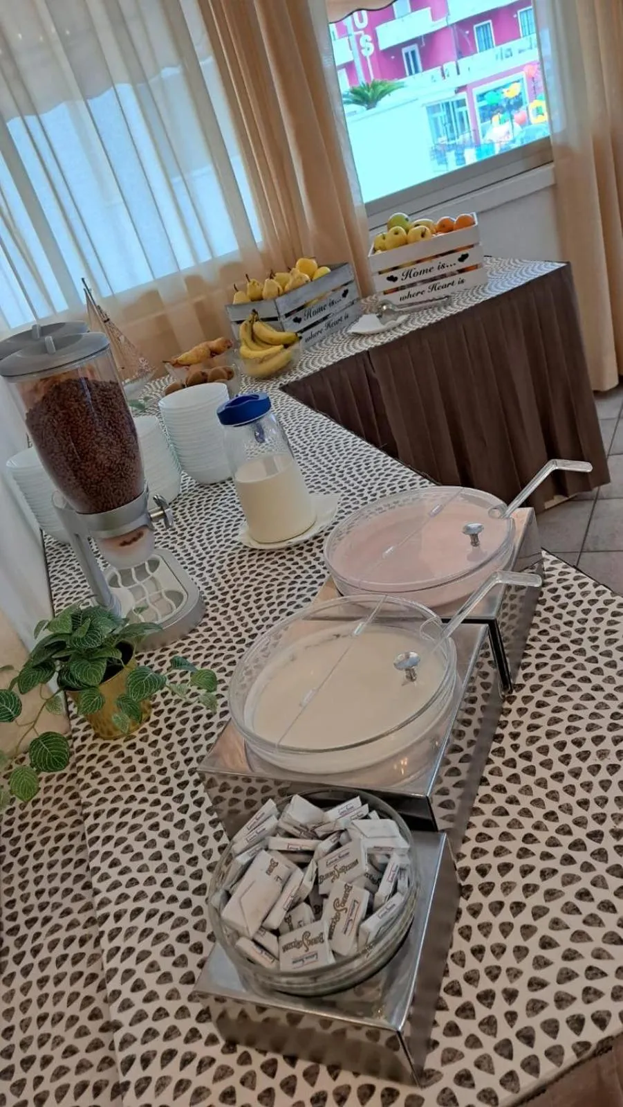 Breakfast in Hotel Napoleon