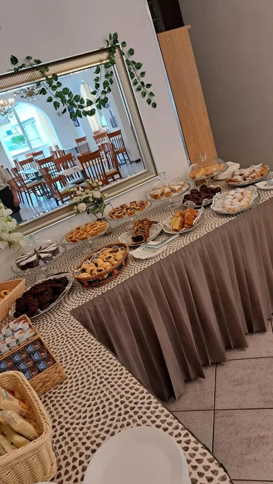 Breakfast in Hotel Napoleon