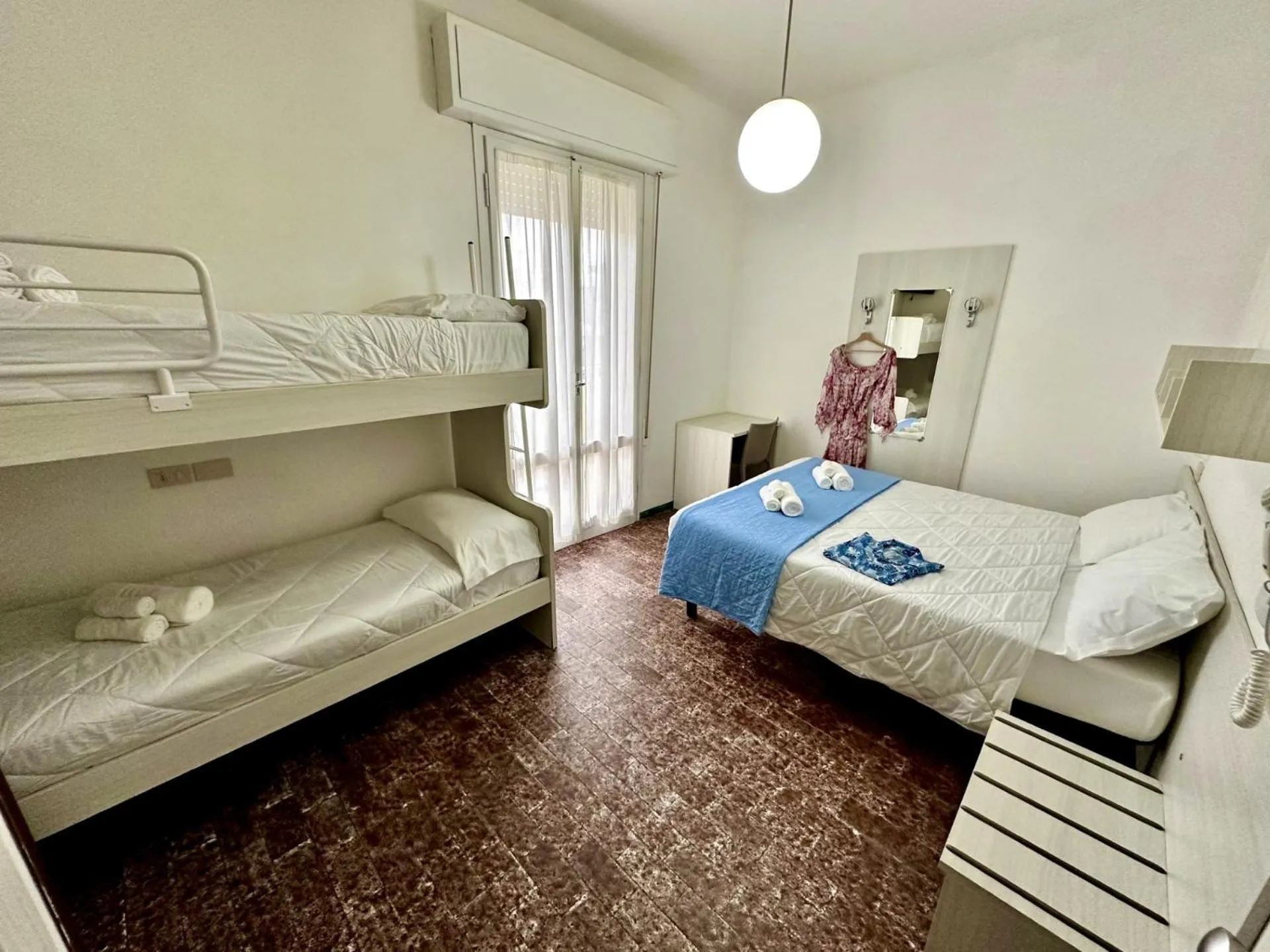 Bed in Hotel Napoleon