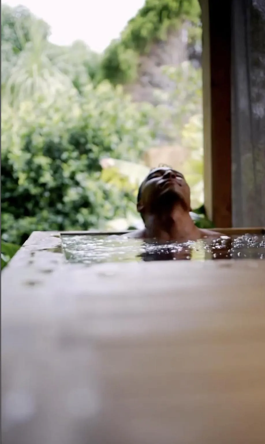 Yellowstone Peaks Hotel