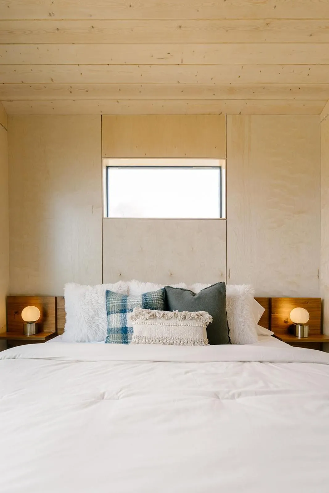 Bed in Yellowstone Peaks Hotel