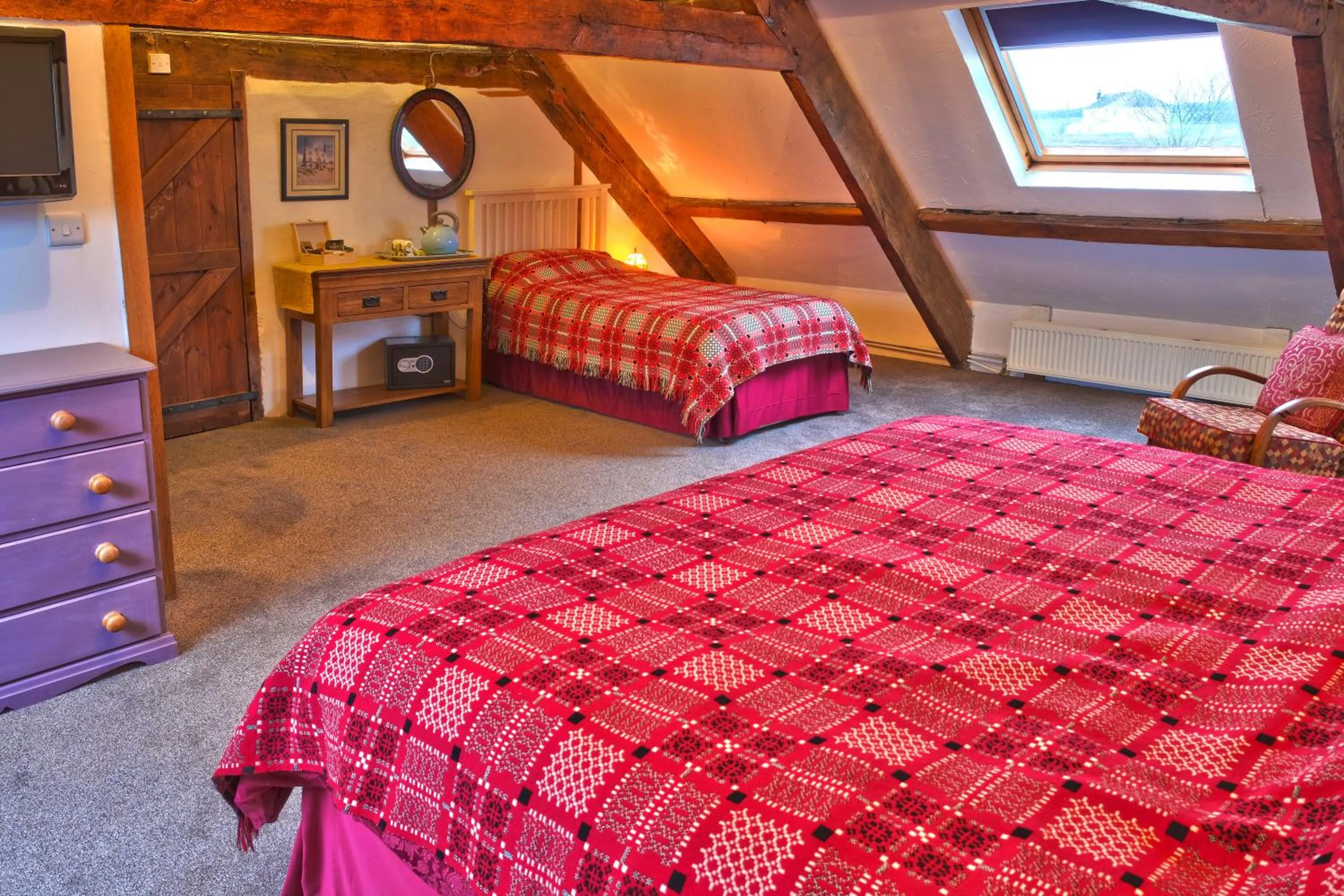 Bedroom, Bed in Kidwelly Farmhouse B&B