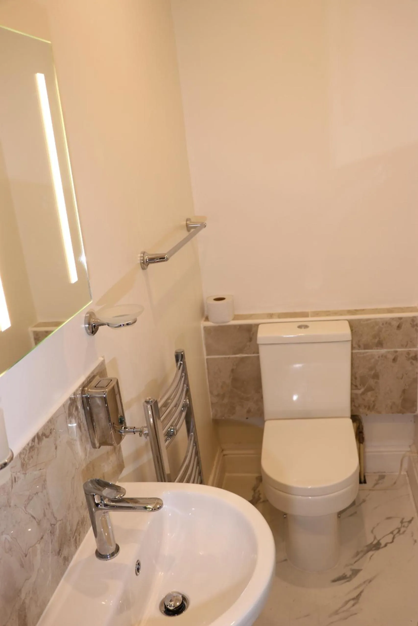 Bathroom in Dalesgate Hotel - Self Check In