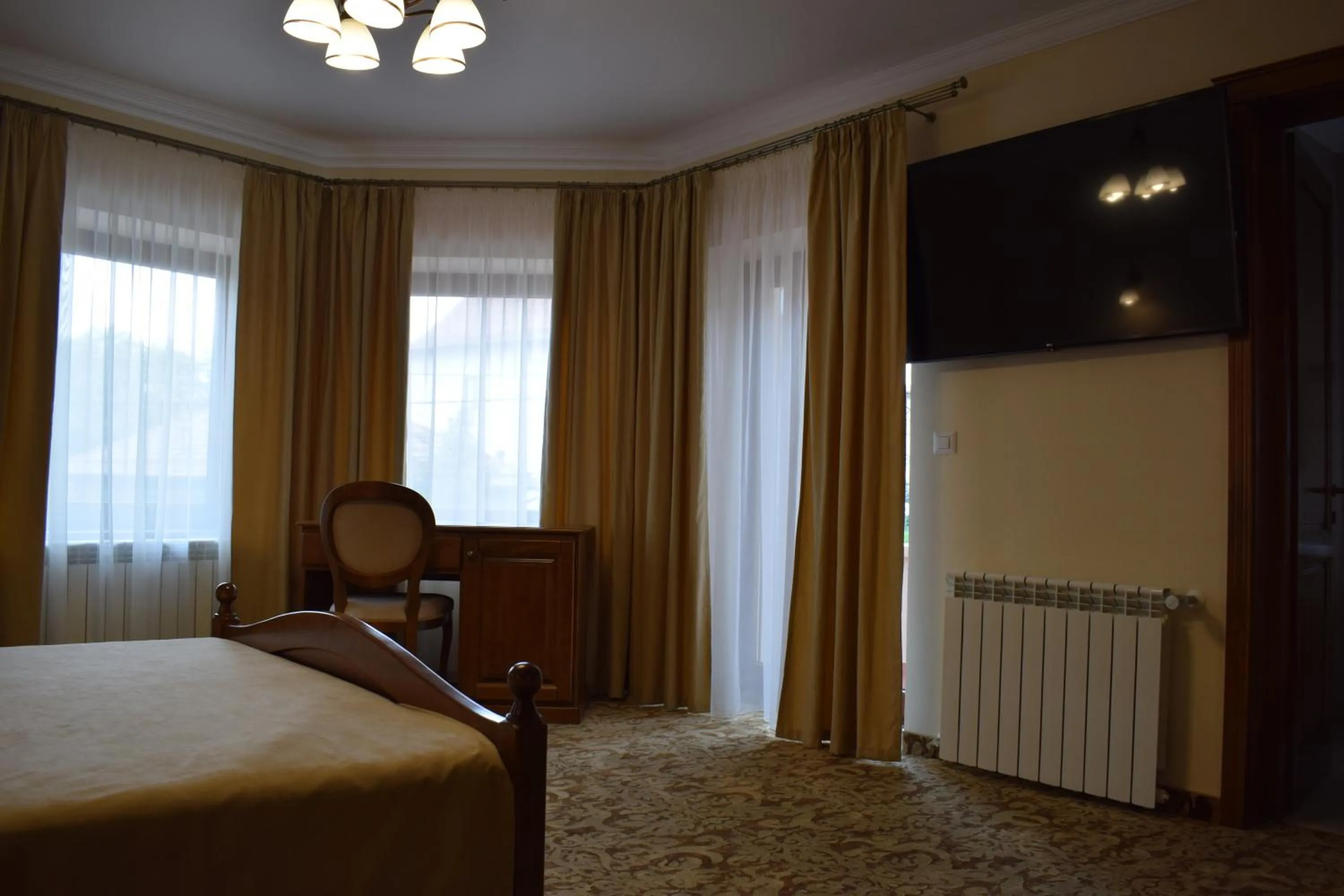 Photo of the whole room, Bed in Vila Preciosa