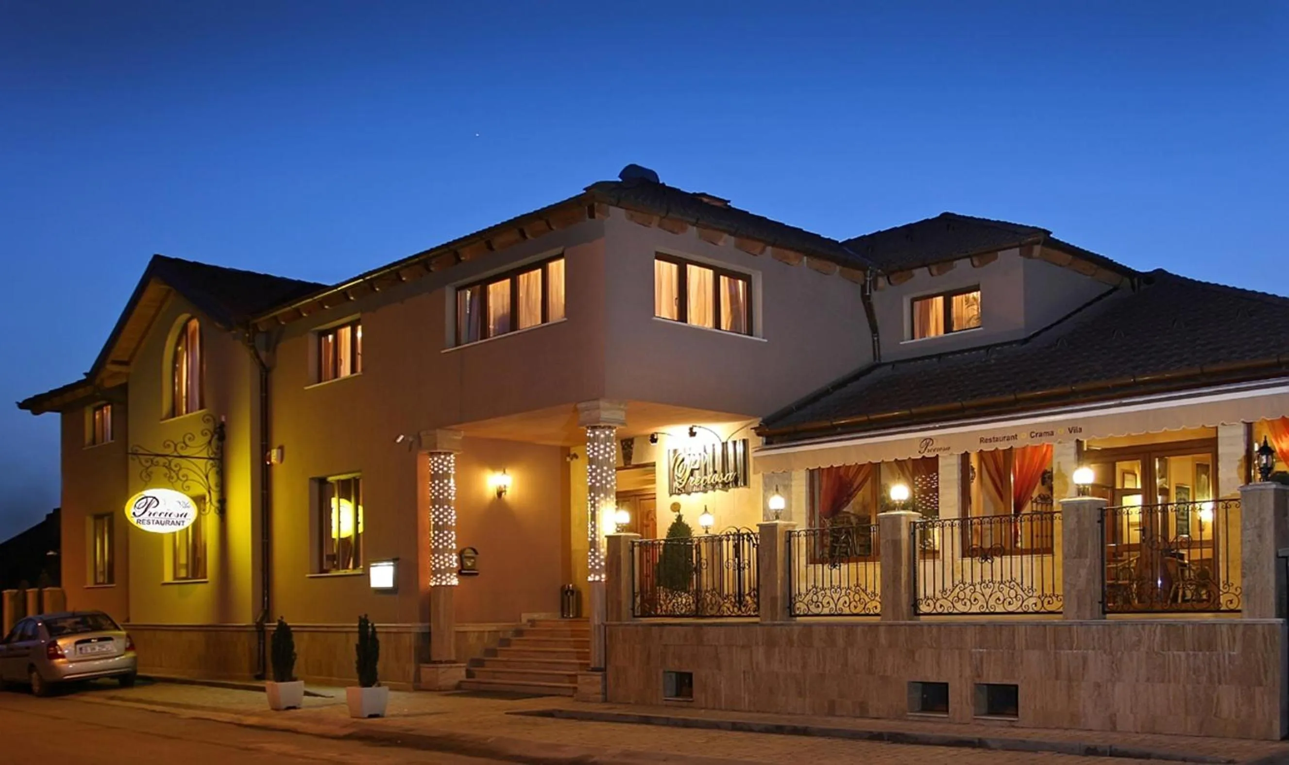 Facade/entrance in Vila Preciosa
