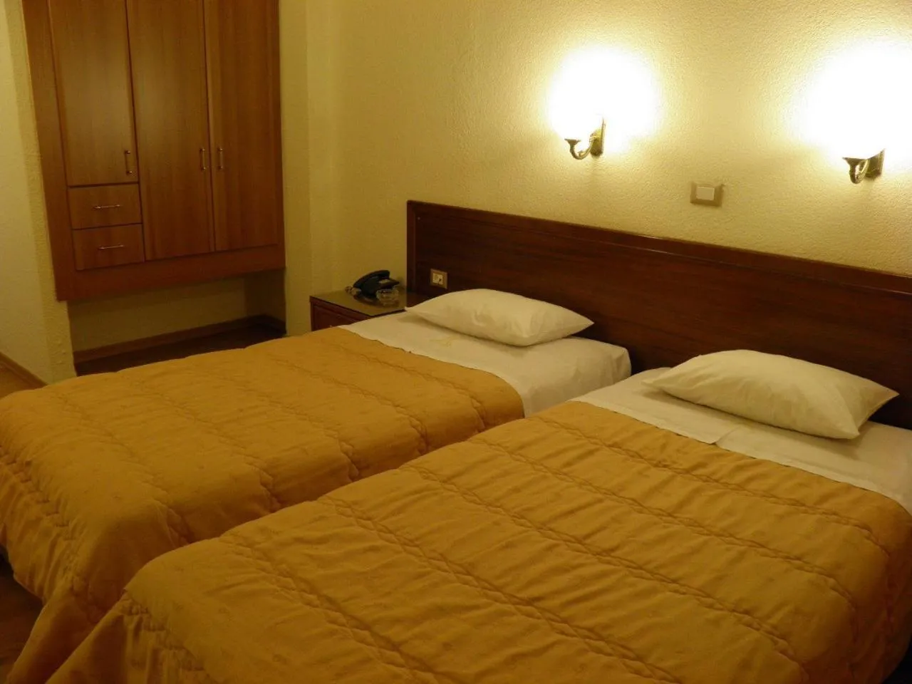 Photo of the whole room, Bed in Hotel Meletiou