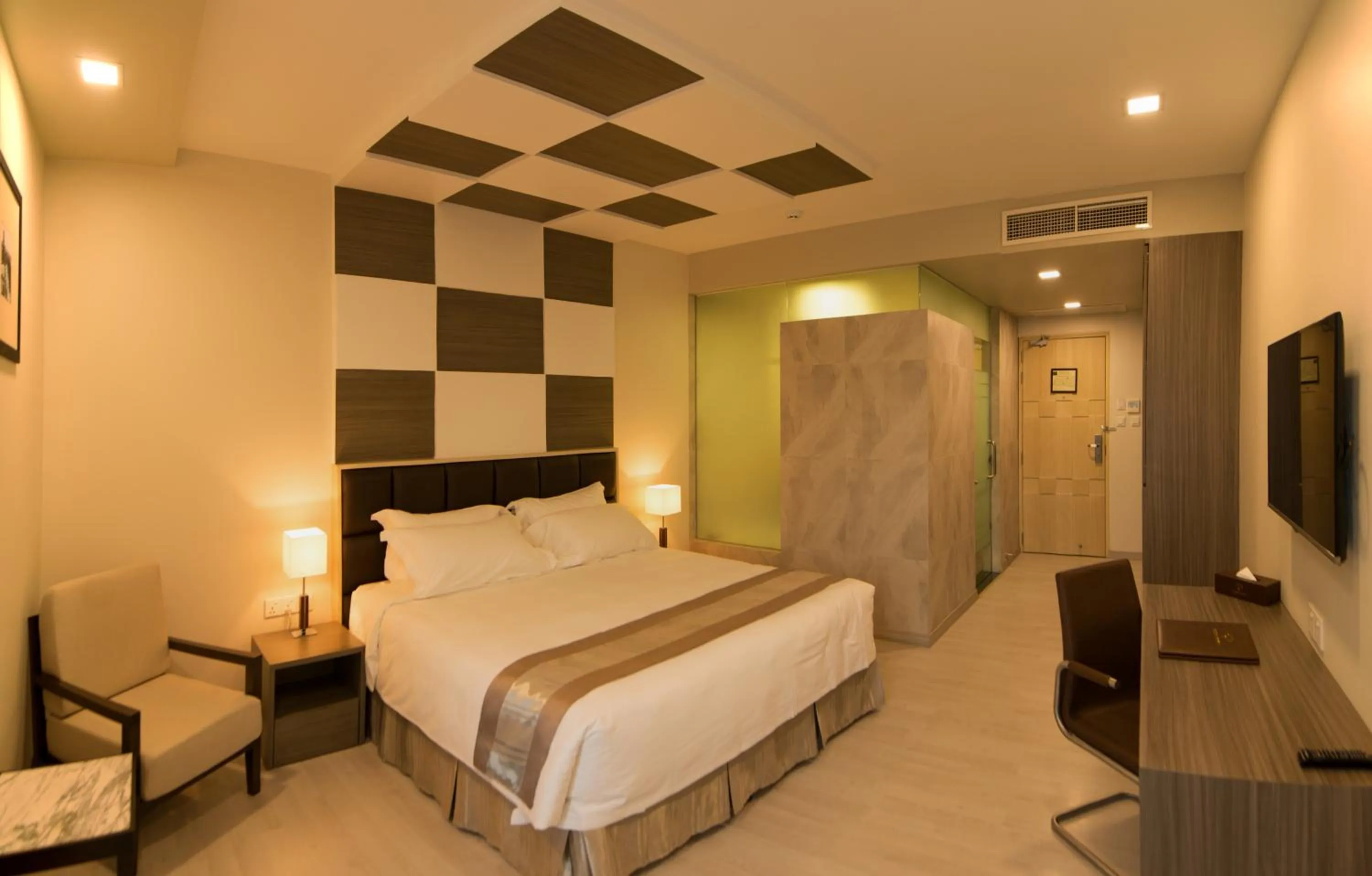 Bedroom, Bed in Hotel Parami