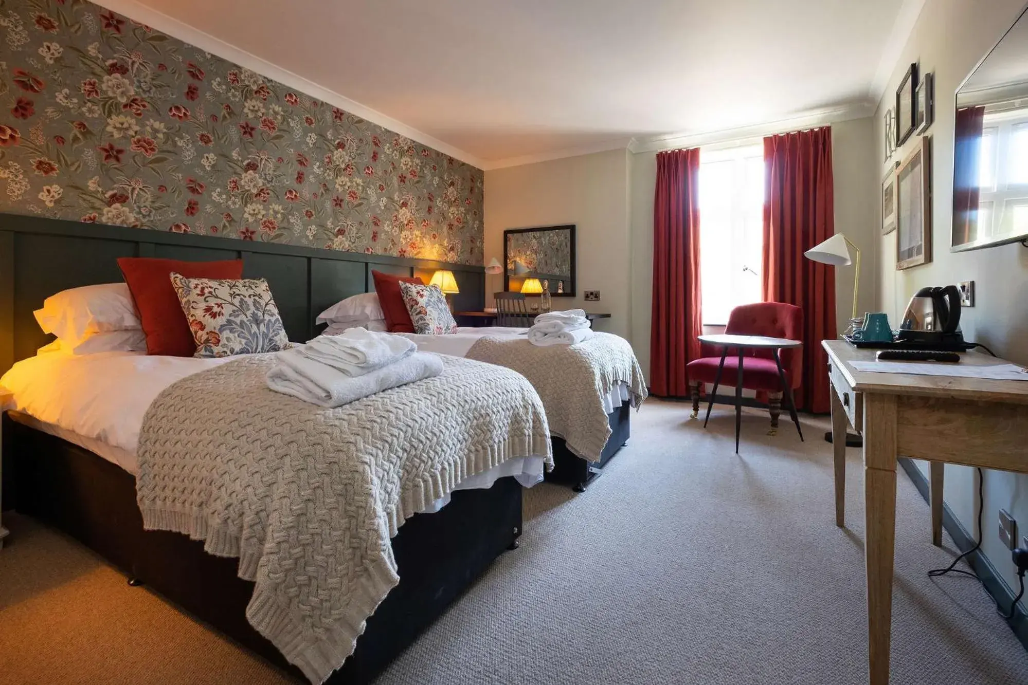 Superior Twin Room in Bridge Hotel Superior Twin Room in Bridge Hotel