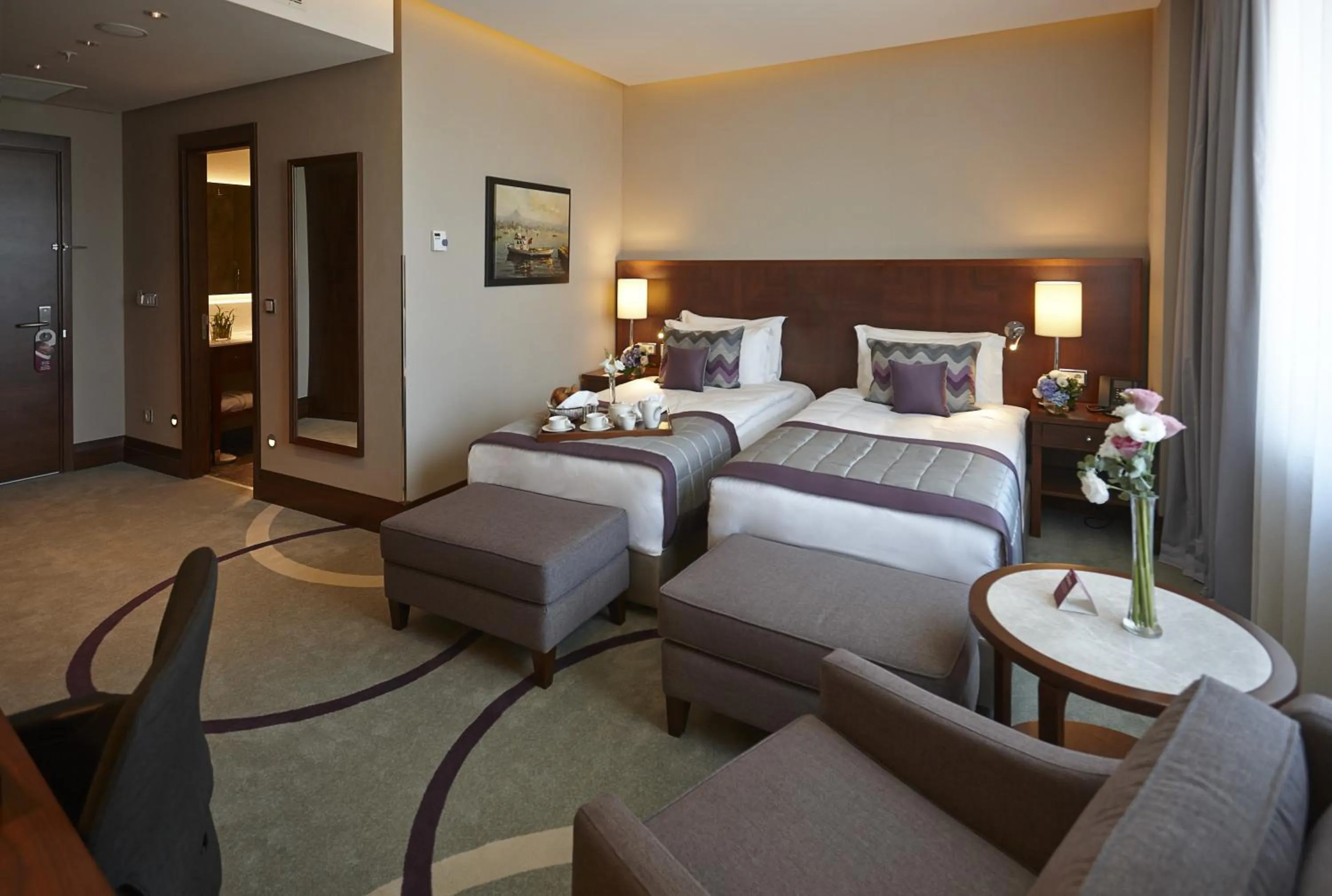 Bed in Crowne Plaza Istanbul Oryapark by IHG