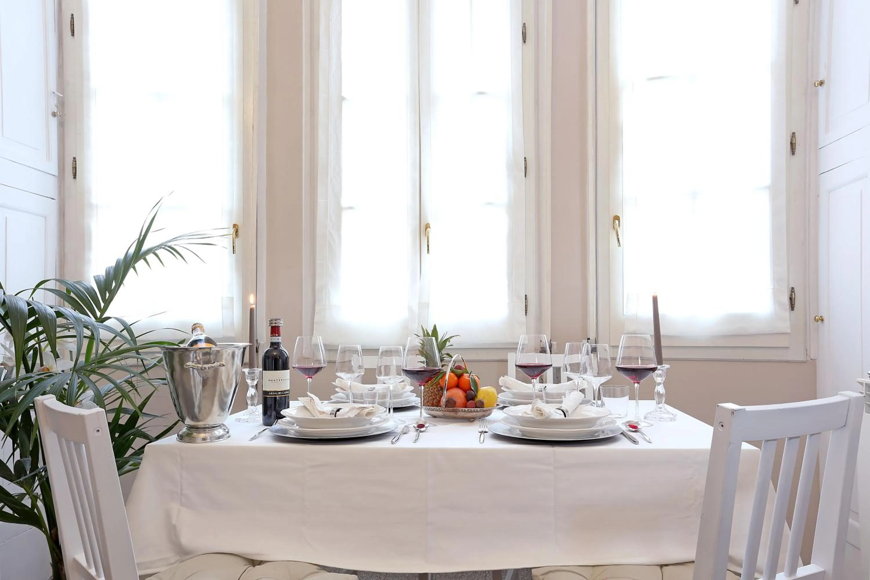 Living room in Liberty Rome Suites - Liberty Collection