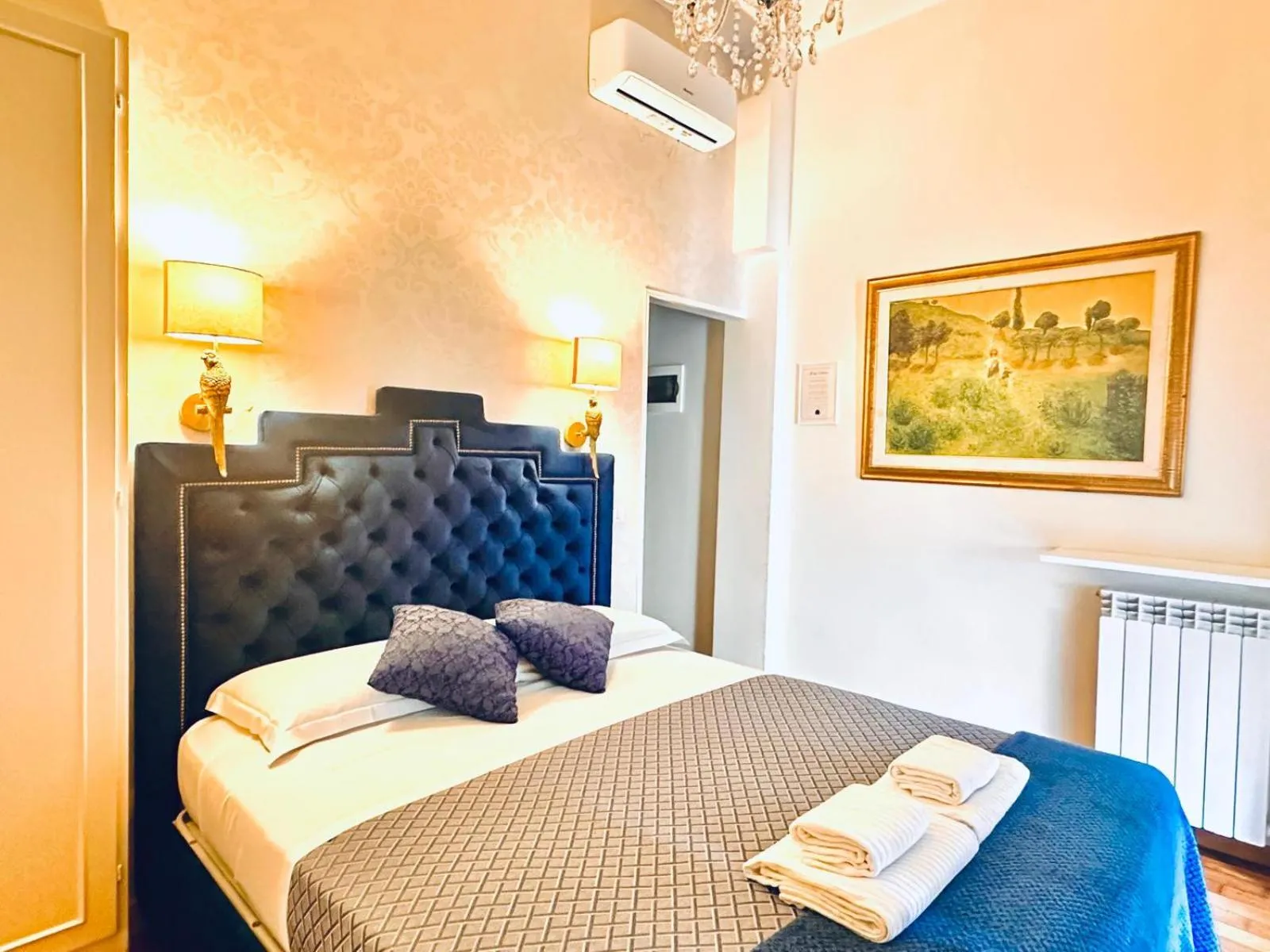 Bed in Liberty Rome Suites - Liberty Collection