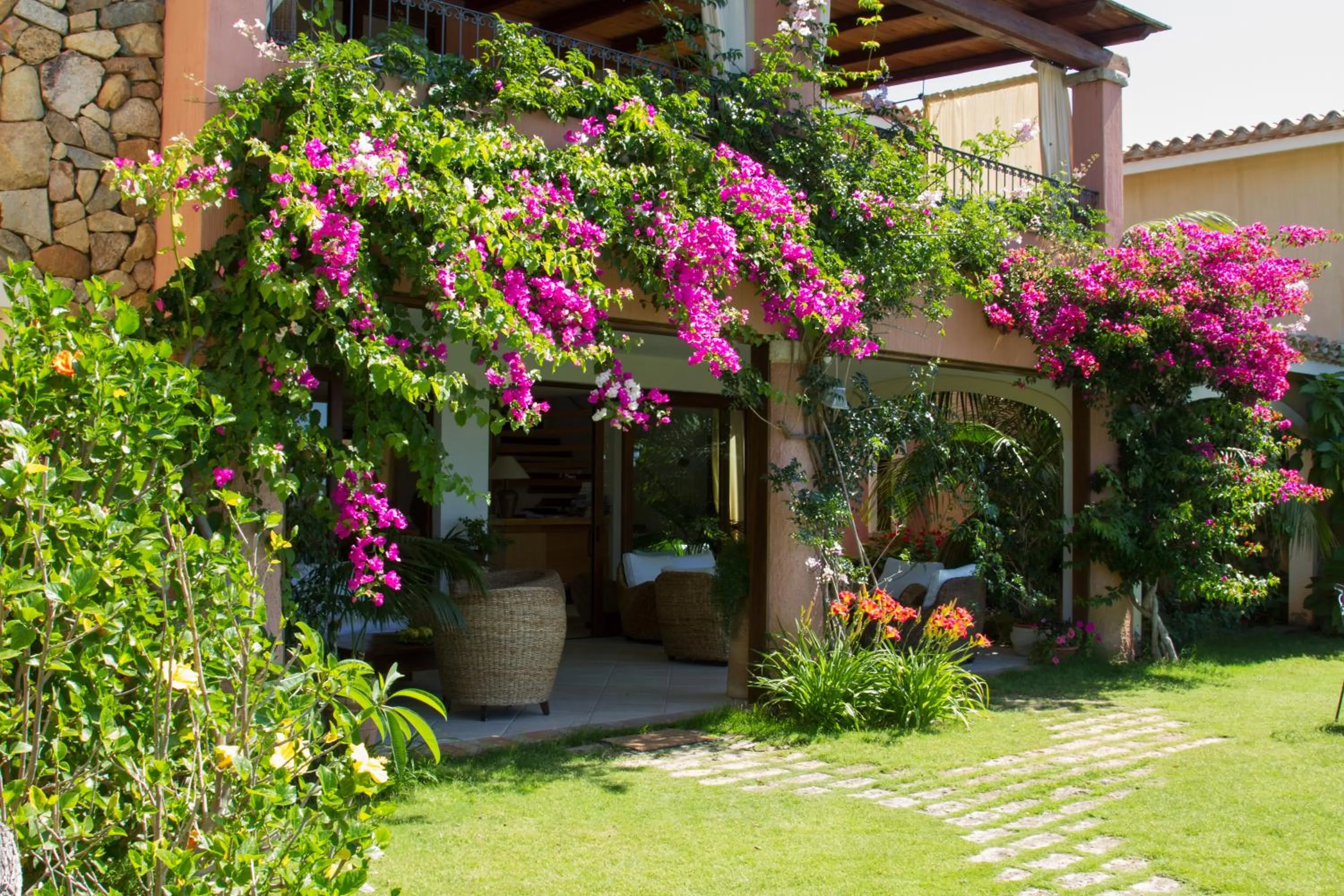 Patio in Hotel Mariposas