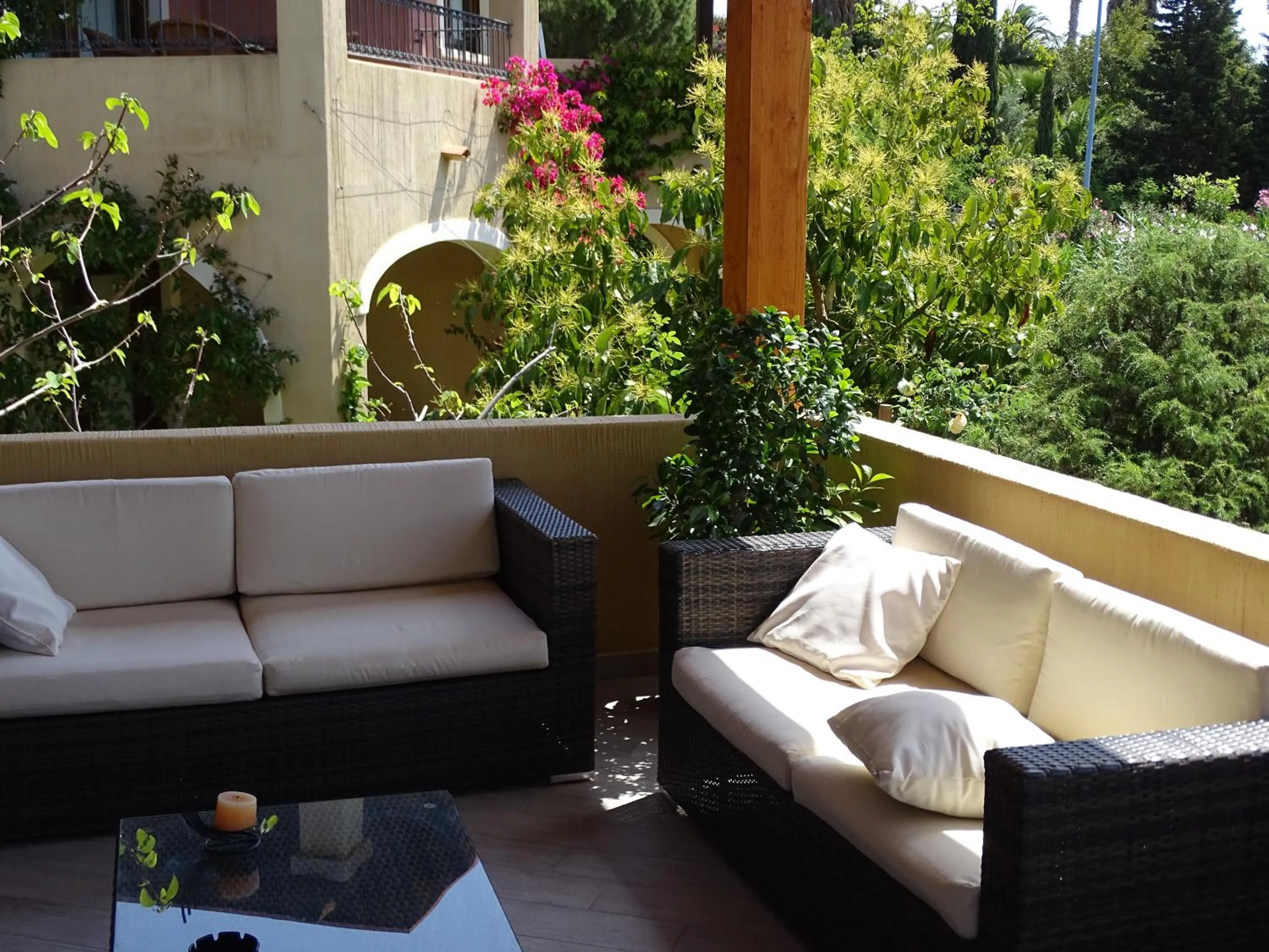 Patio in Hotel Mariposas