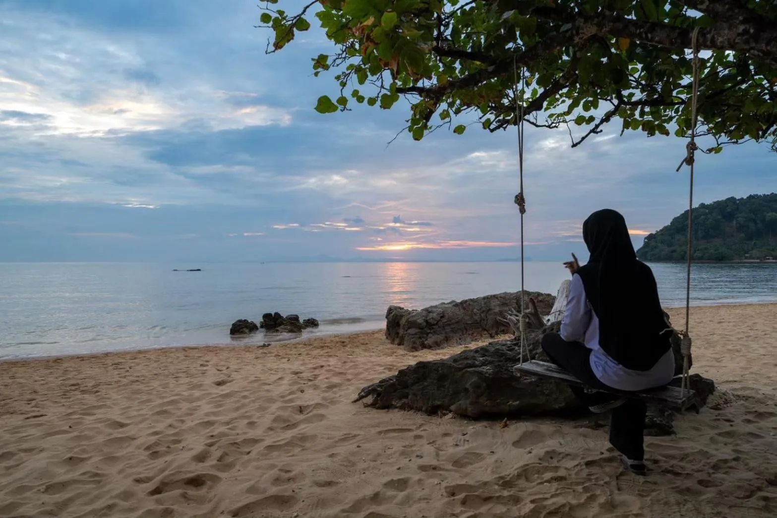 Sunset in Koh Pu Sea View Beach Resort
