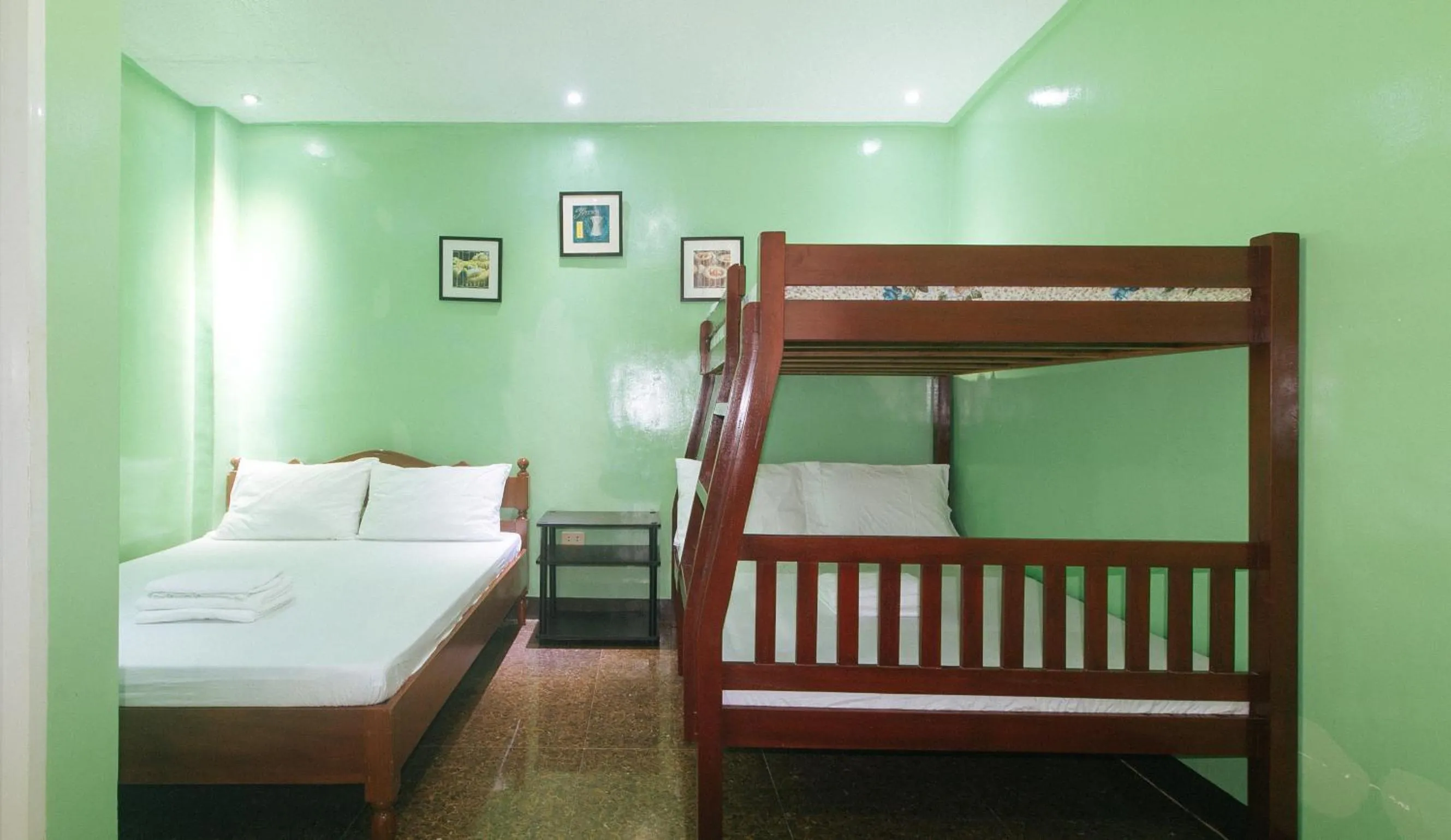 Bed in Zids Island Emprise Beach House