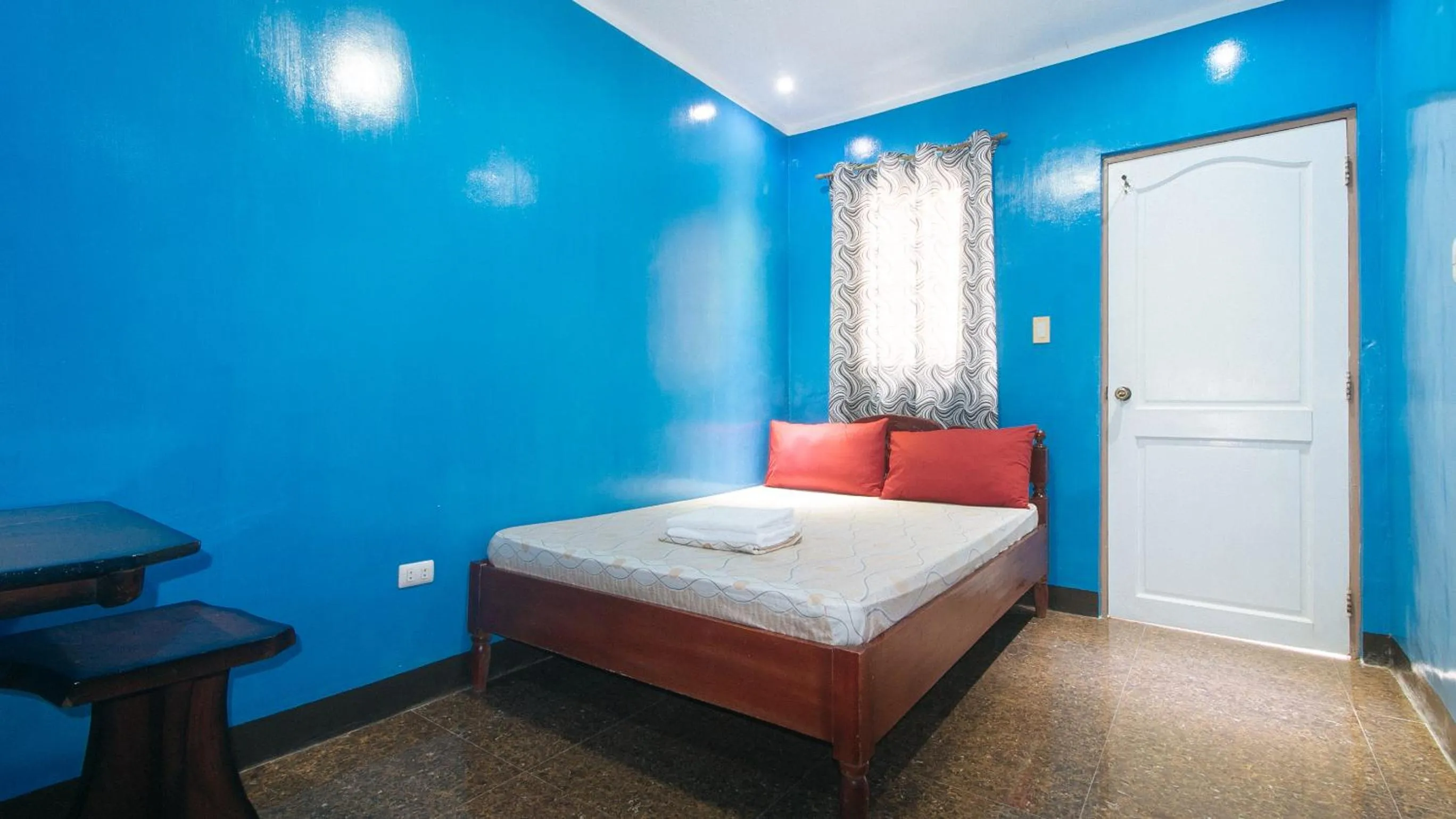 Bed in Zids Island Emprise Beach House