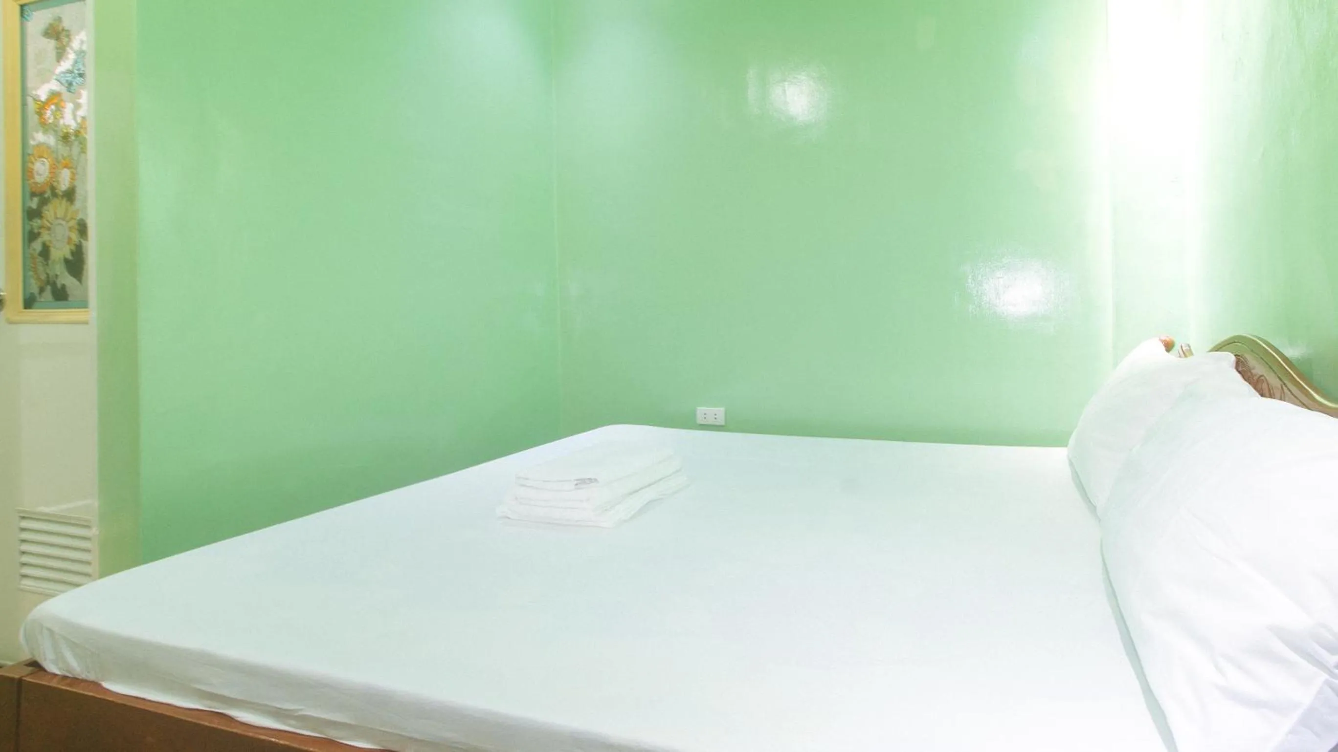 Bed in Zids Island Emprise Beach House